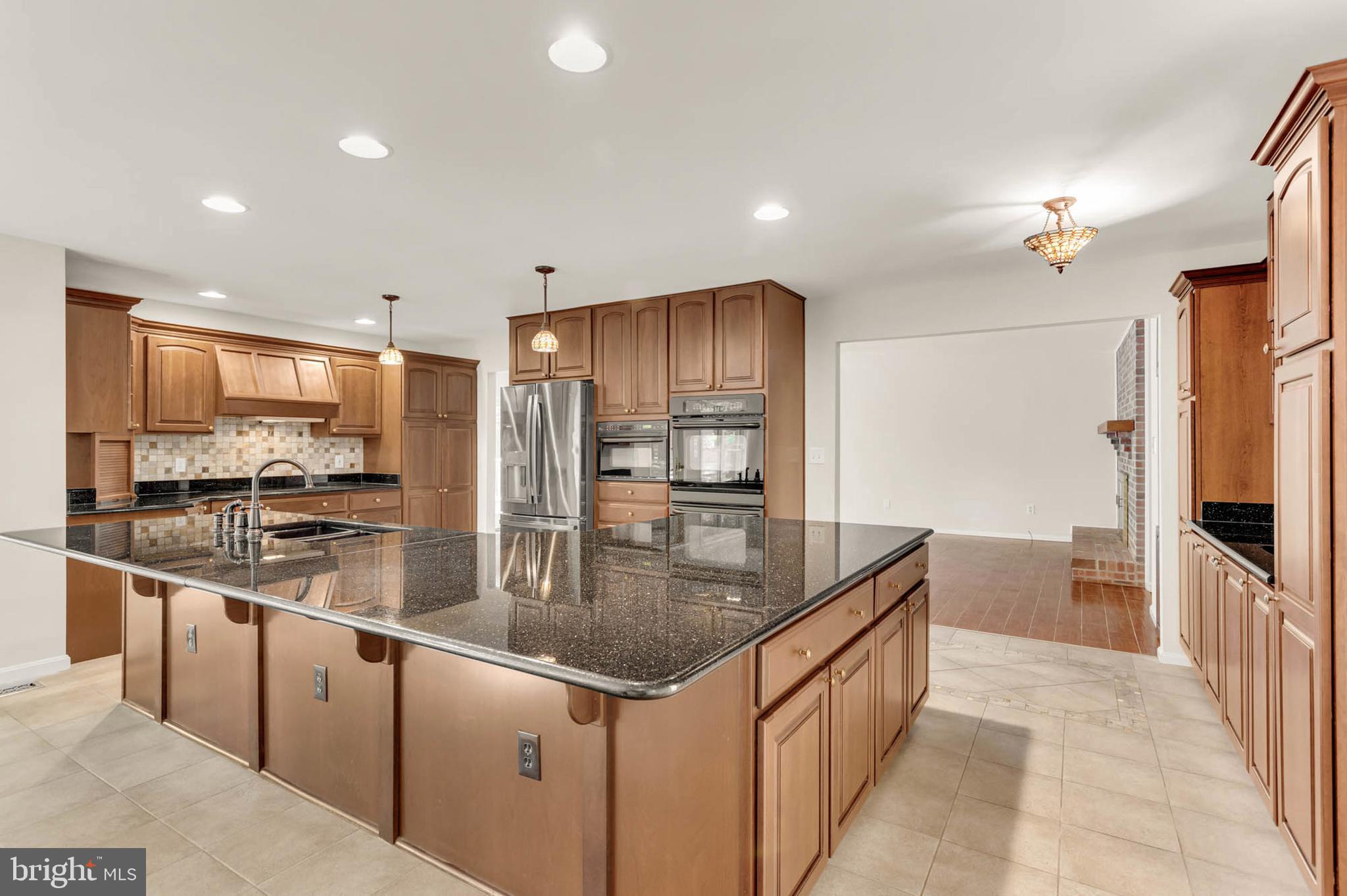 6651 ISLE OF SKYE DRIVE