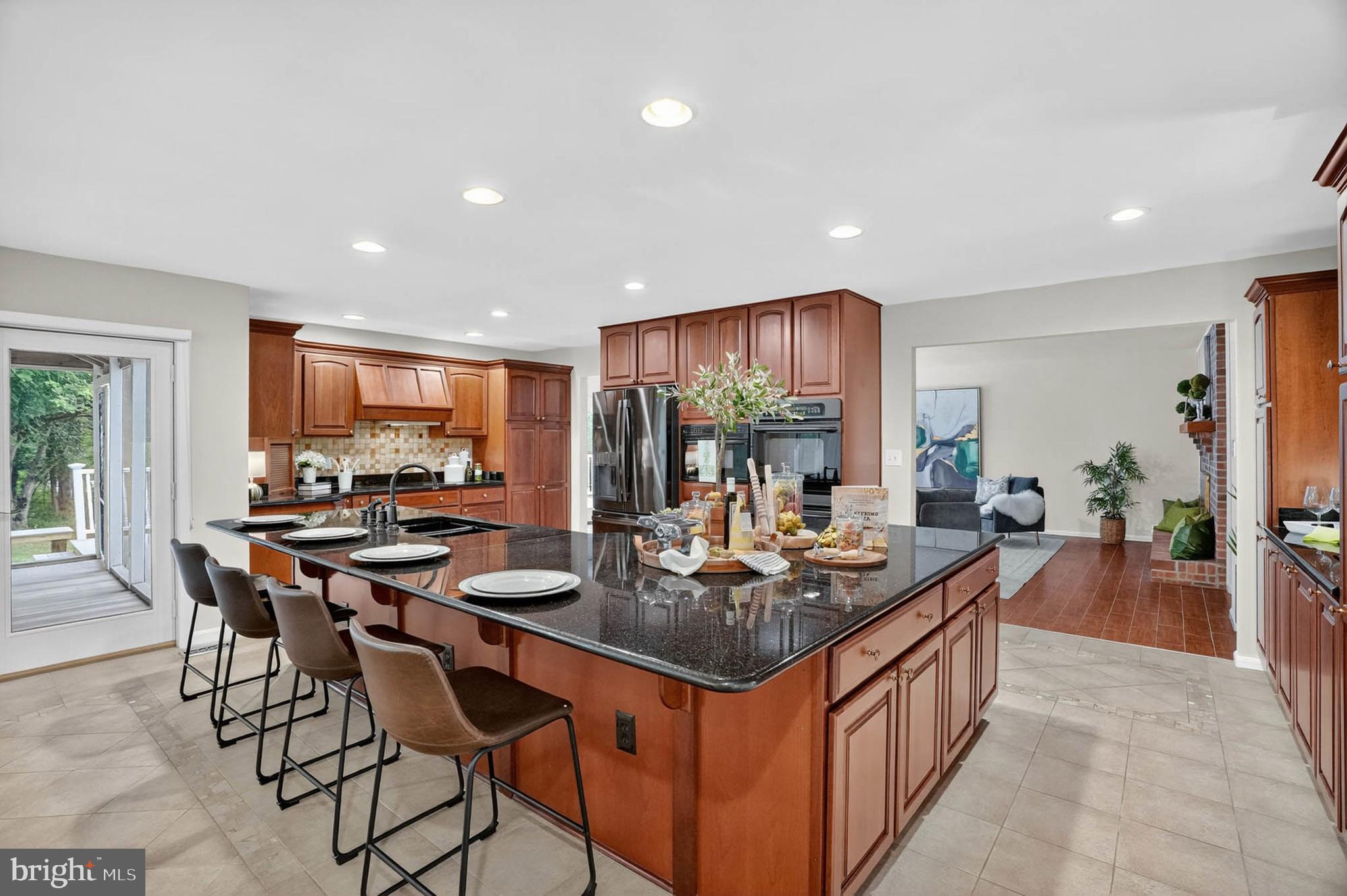 6651 ISLE OF SKYE DRIVE