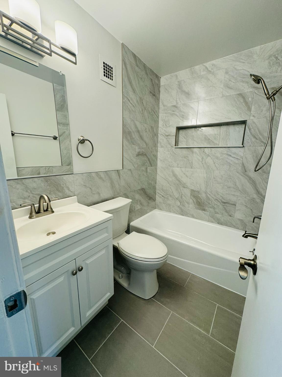 FOXCROFT COLONY CONDOS - Residential