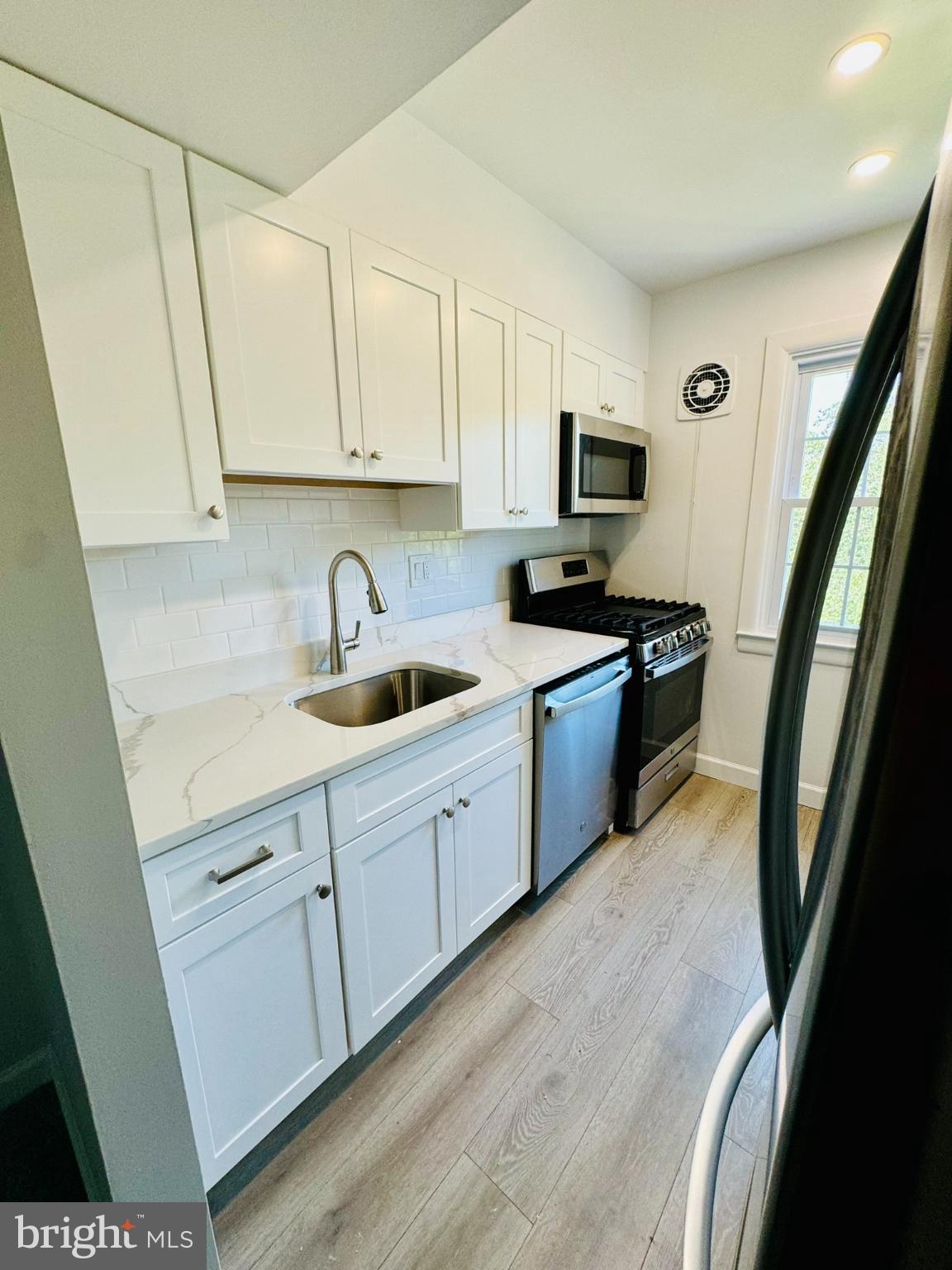 FOXCROFT COLONY CONDOS - Residential