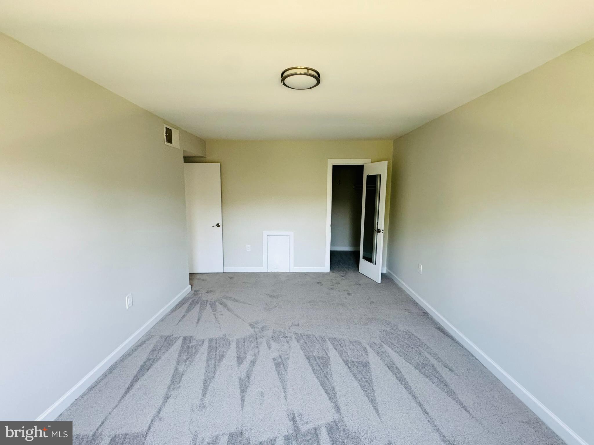 FOXCROFT COLONY CONDOS - Residential