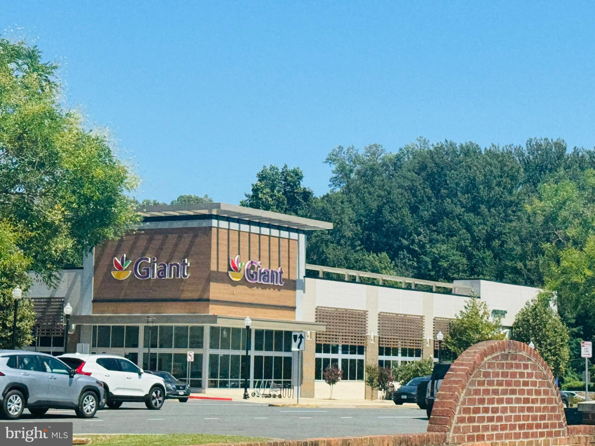 FOXCROFT COLONY CONDOS - Residential