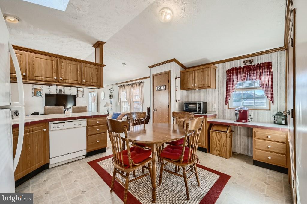 WILLIAMS ESTATES - Residential