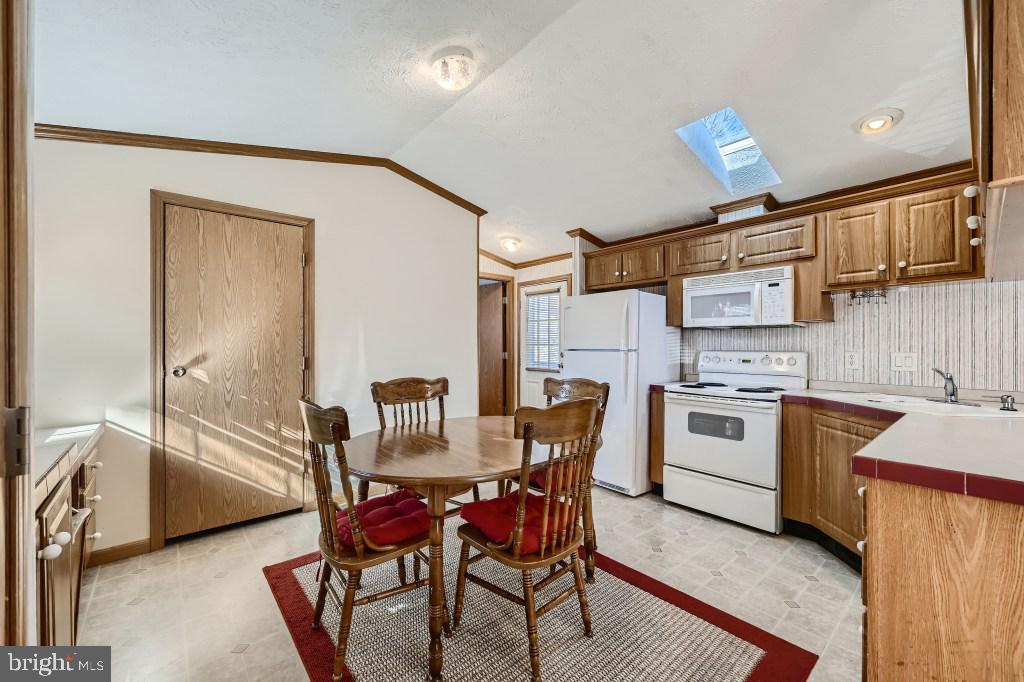 WILLIAMS ESTATES - Residential