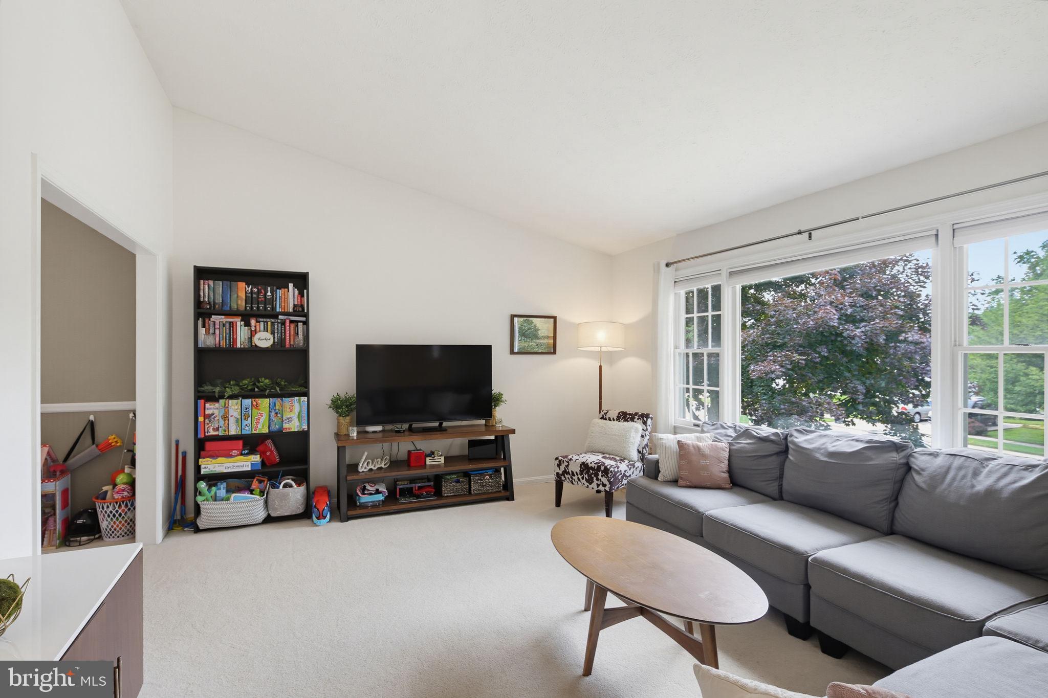 341 HUNTERS RUN DRIVE