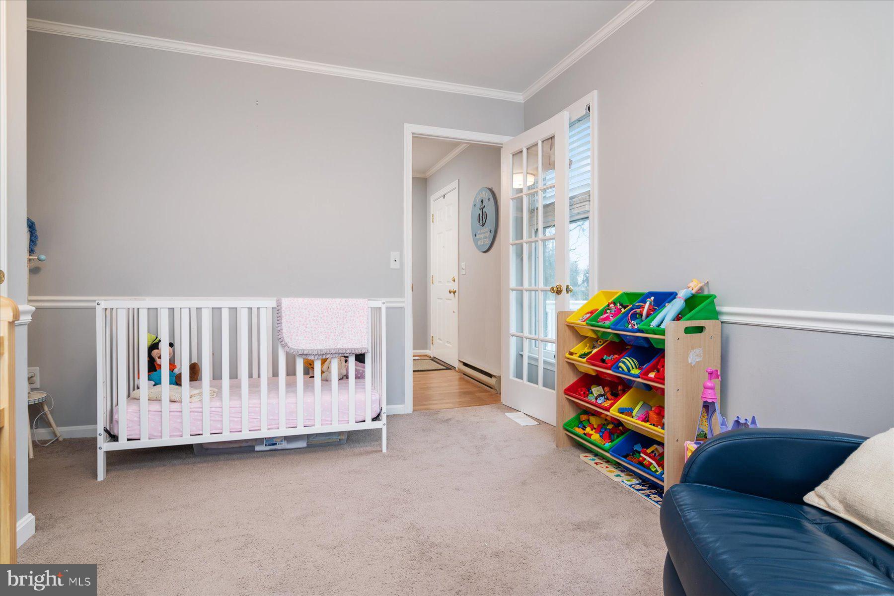 ROLLING KNOLLS - Residential