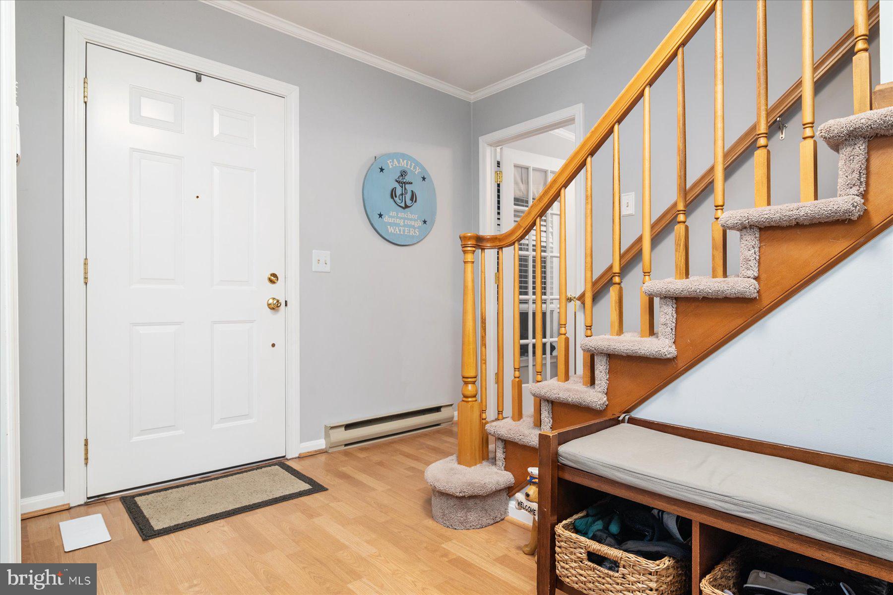 ROLLING KNOLLS - Residential