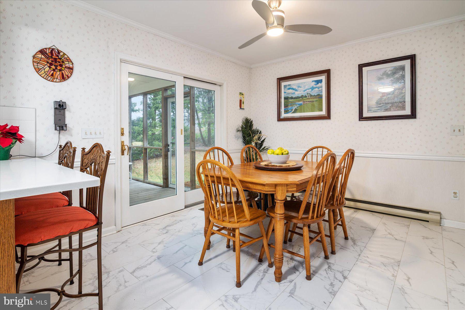 ROLLING KNOLLS - Residential