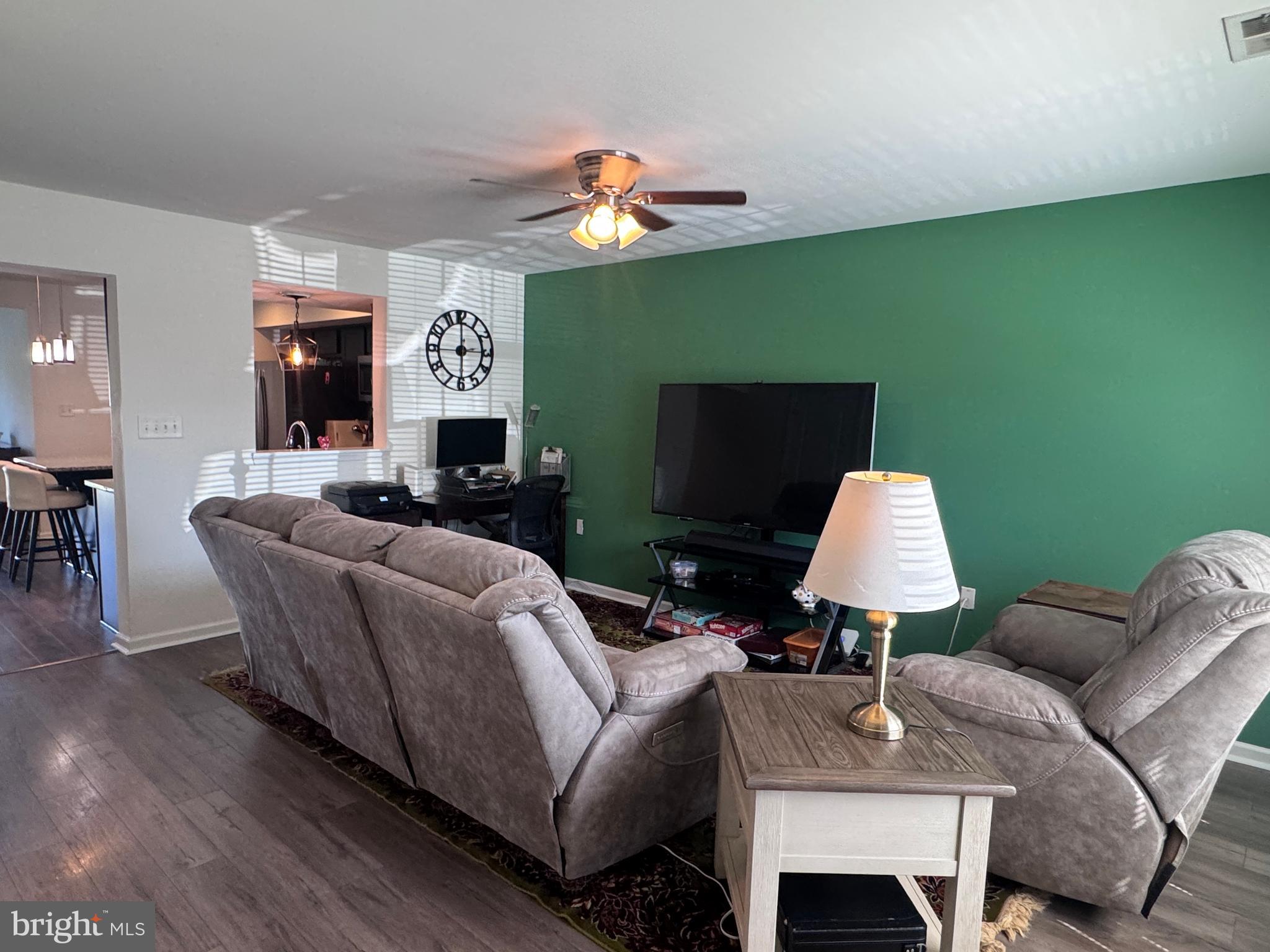 BRIAR RUN - Residential Lease