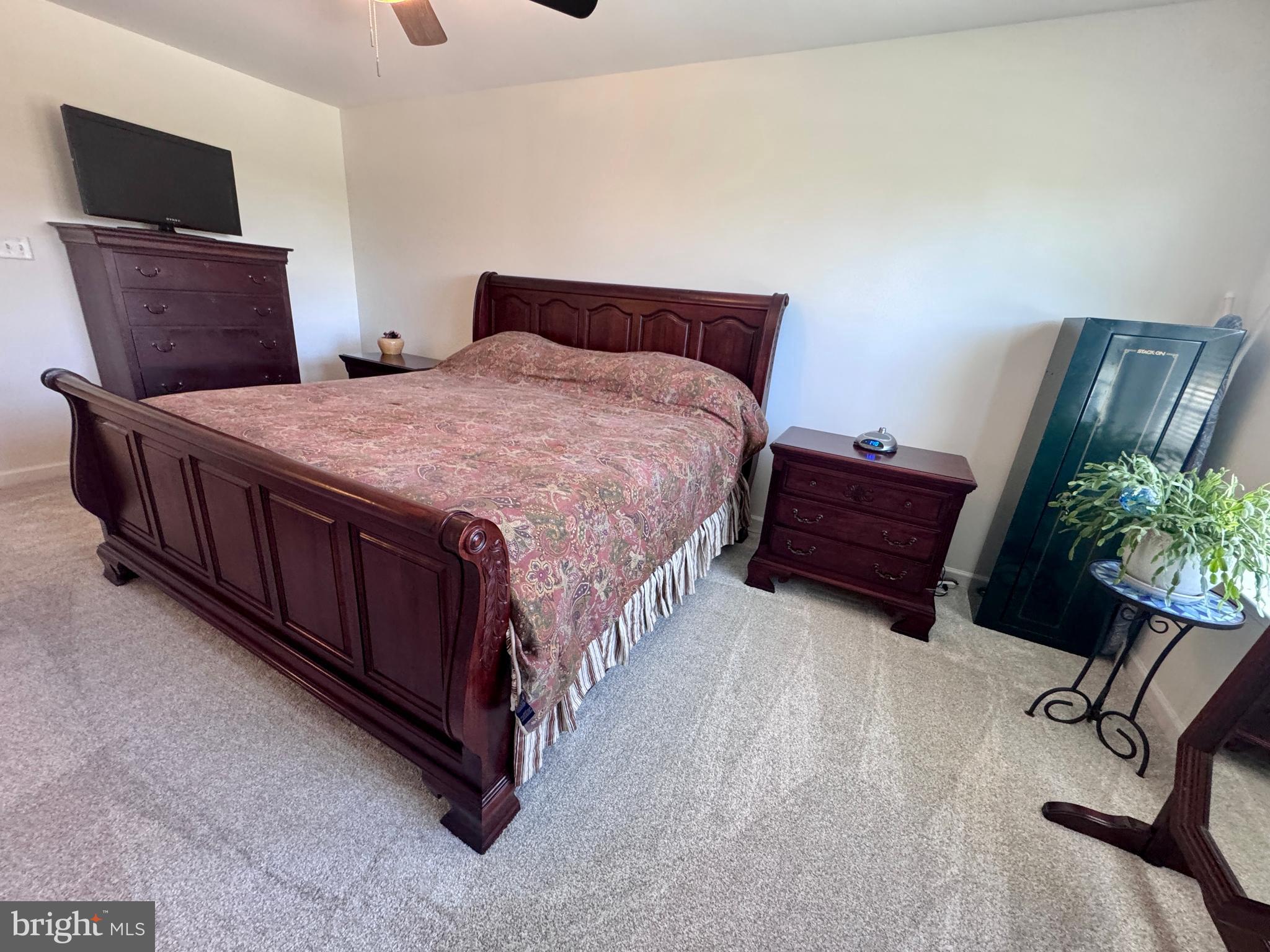 BRIAR RUN - Residential Lease