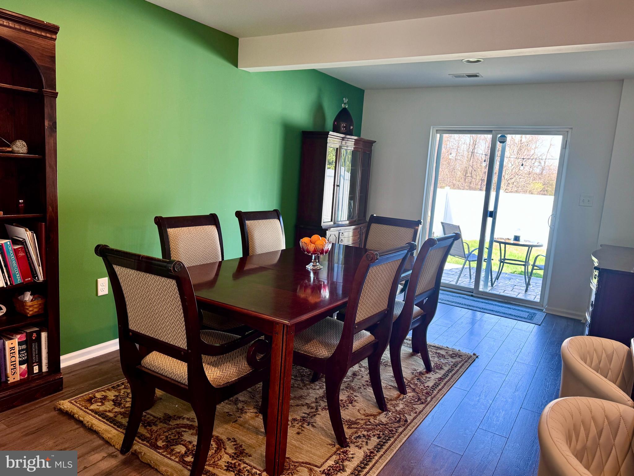 BRIAR RUN - Residential Lease