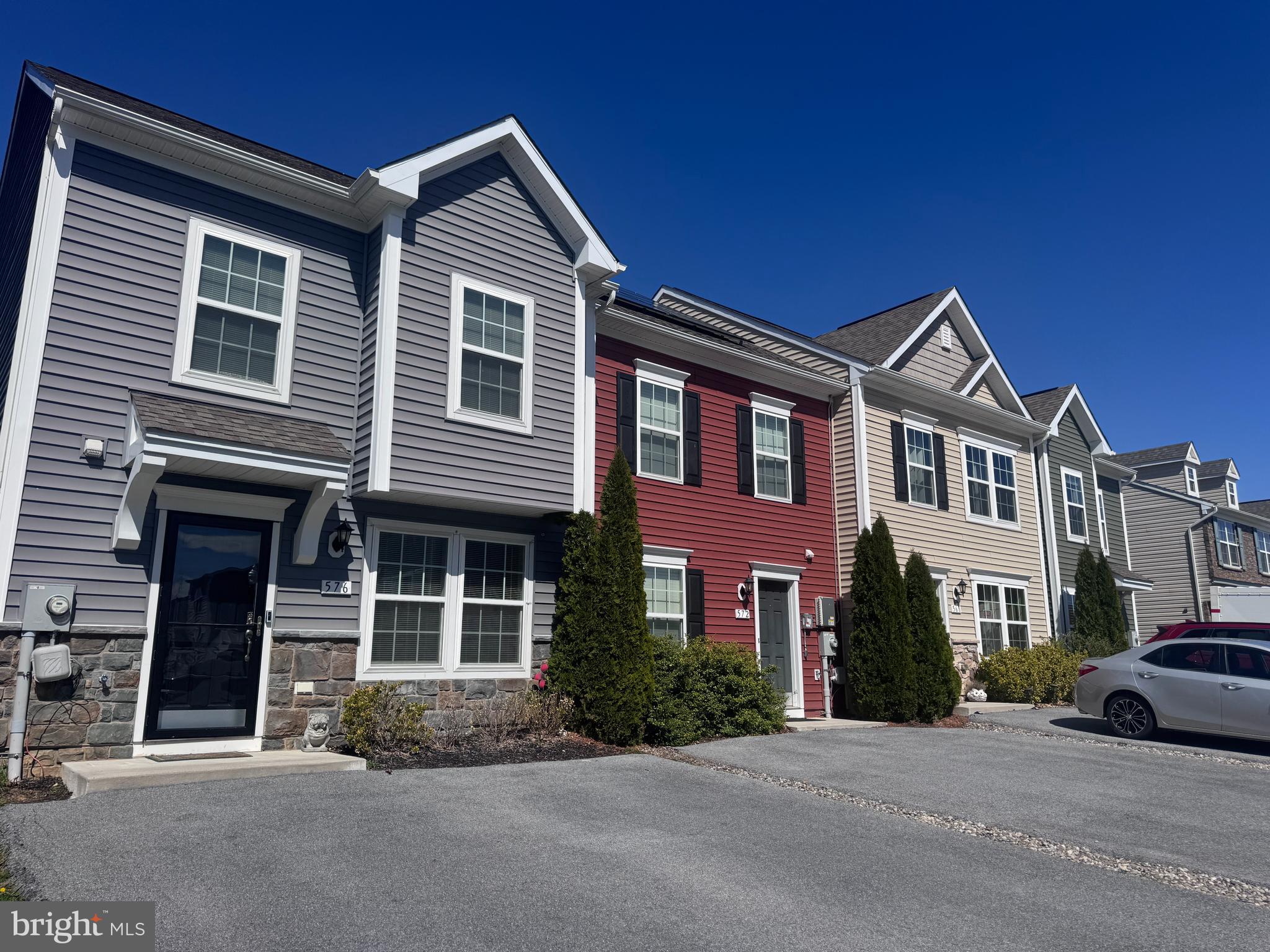 BRIAR RUN - Residential Lease