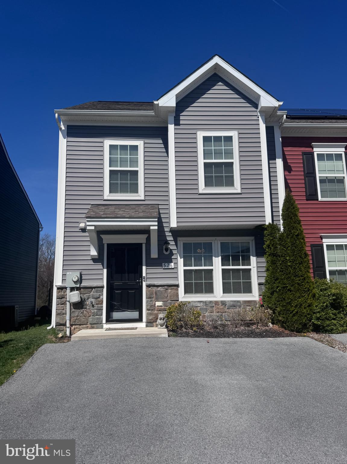 BRIAR RUN - Residential Lease