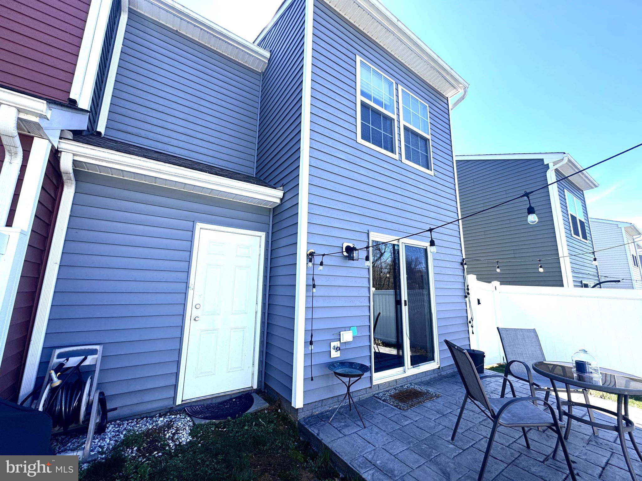 BRIAR RUN - Residential Lease