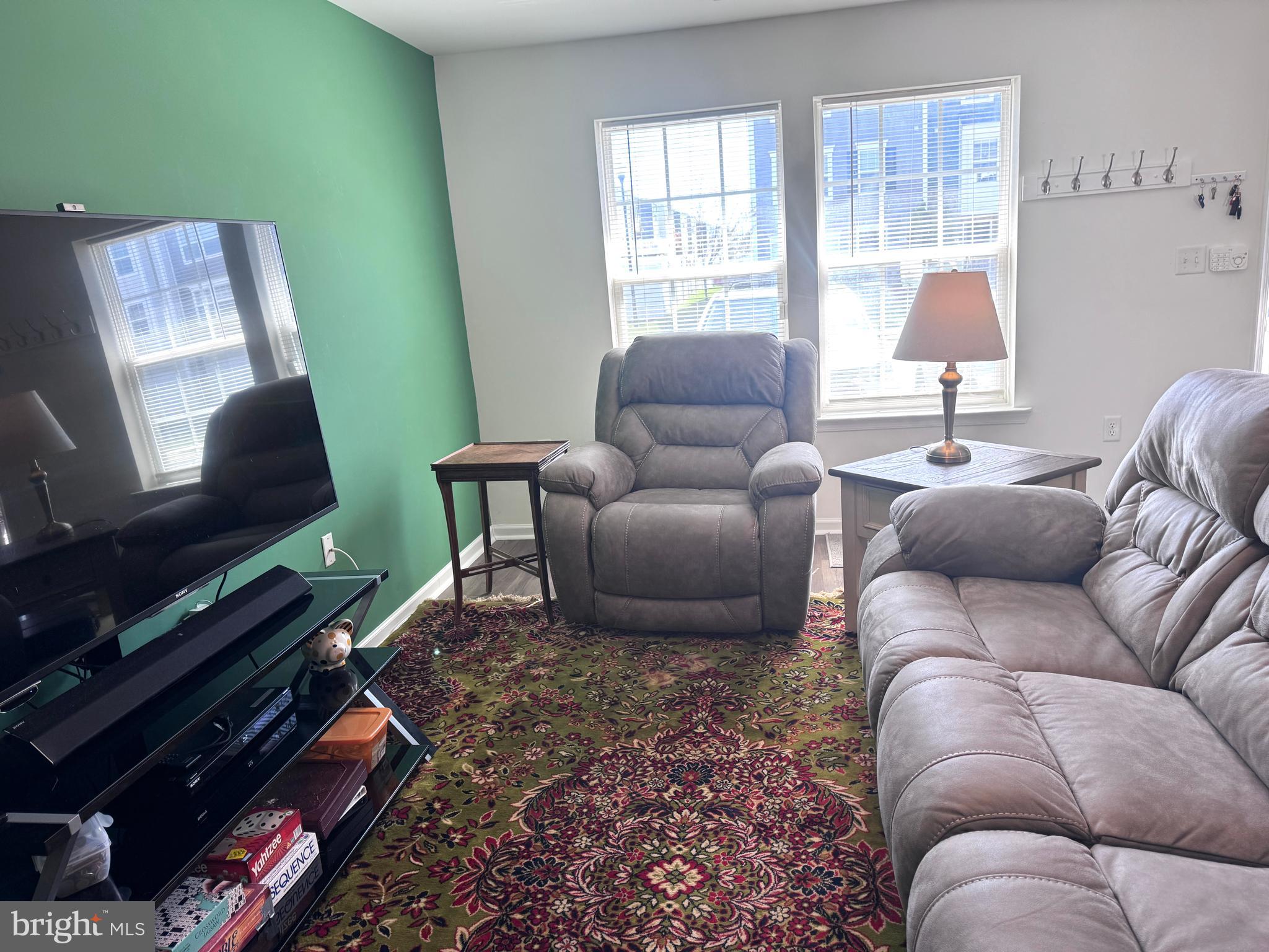 BRIAR RUN - Residential Lease