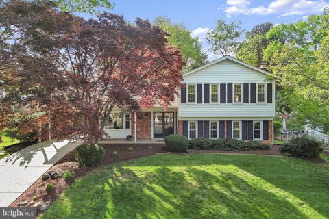 Photo of 5528 Marlin Street, ROCKVILLE, MD 20853 (MLS # MDMC2224856)