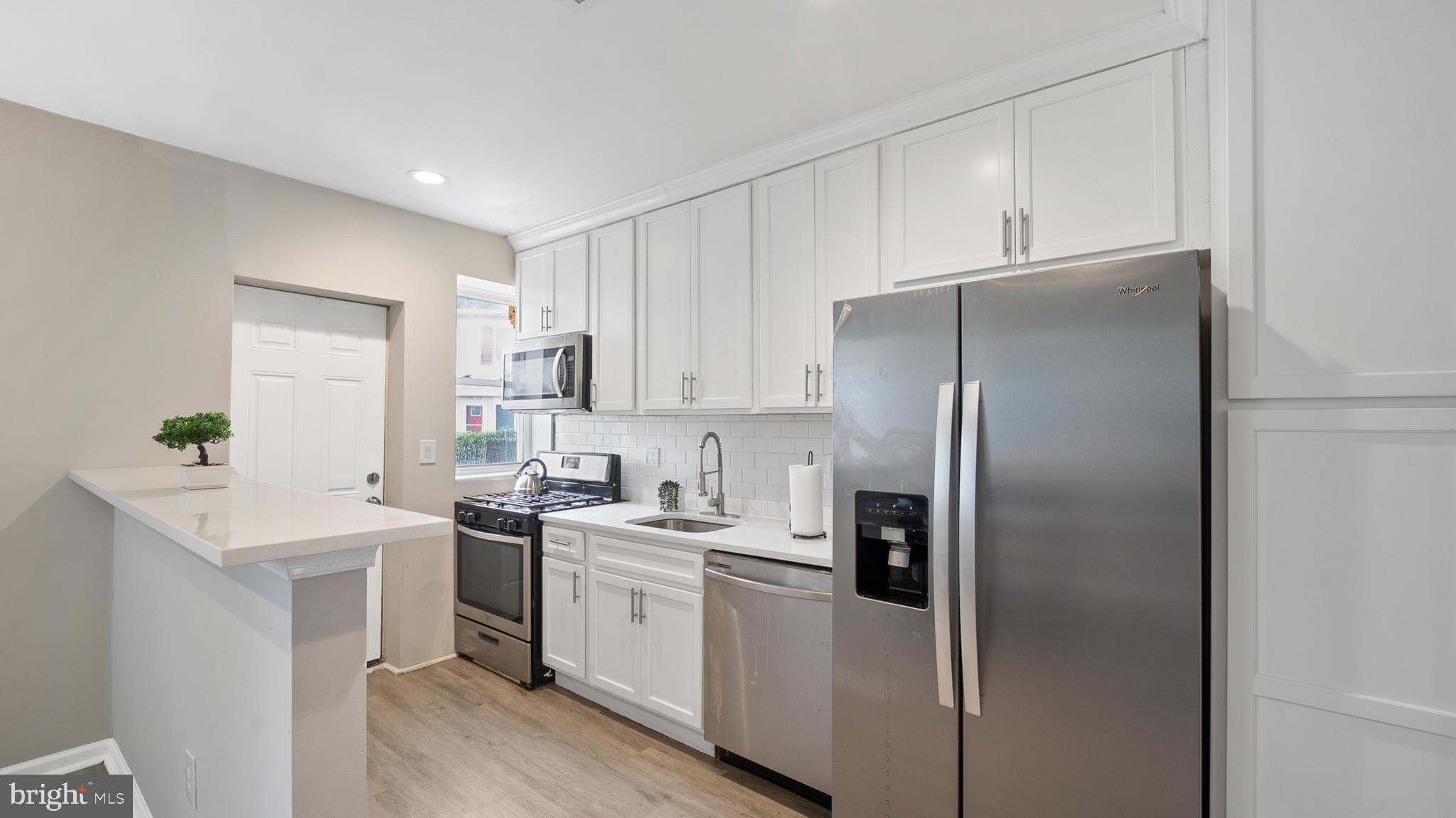 WAVERLY - Residential