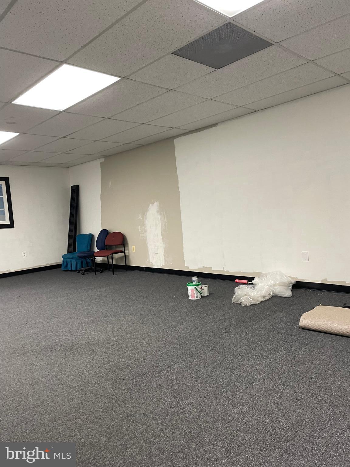 HOLLYWOOD PLAZA - Commercial Lease