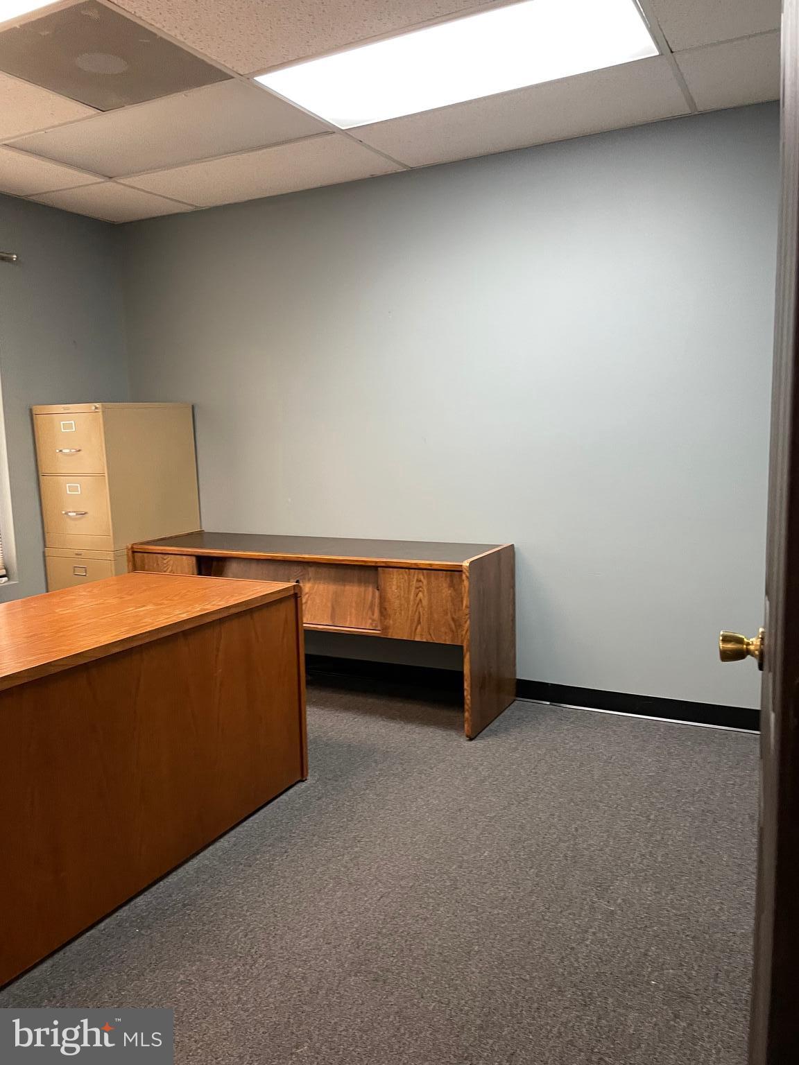 HOLLYWOOD PLAZA - Commercial Lease