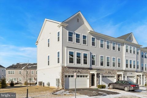 212 RED LEAF LANE EXTON PA 19341