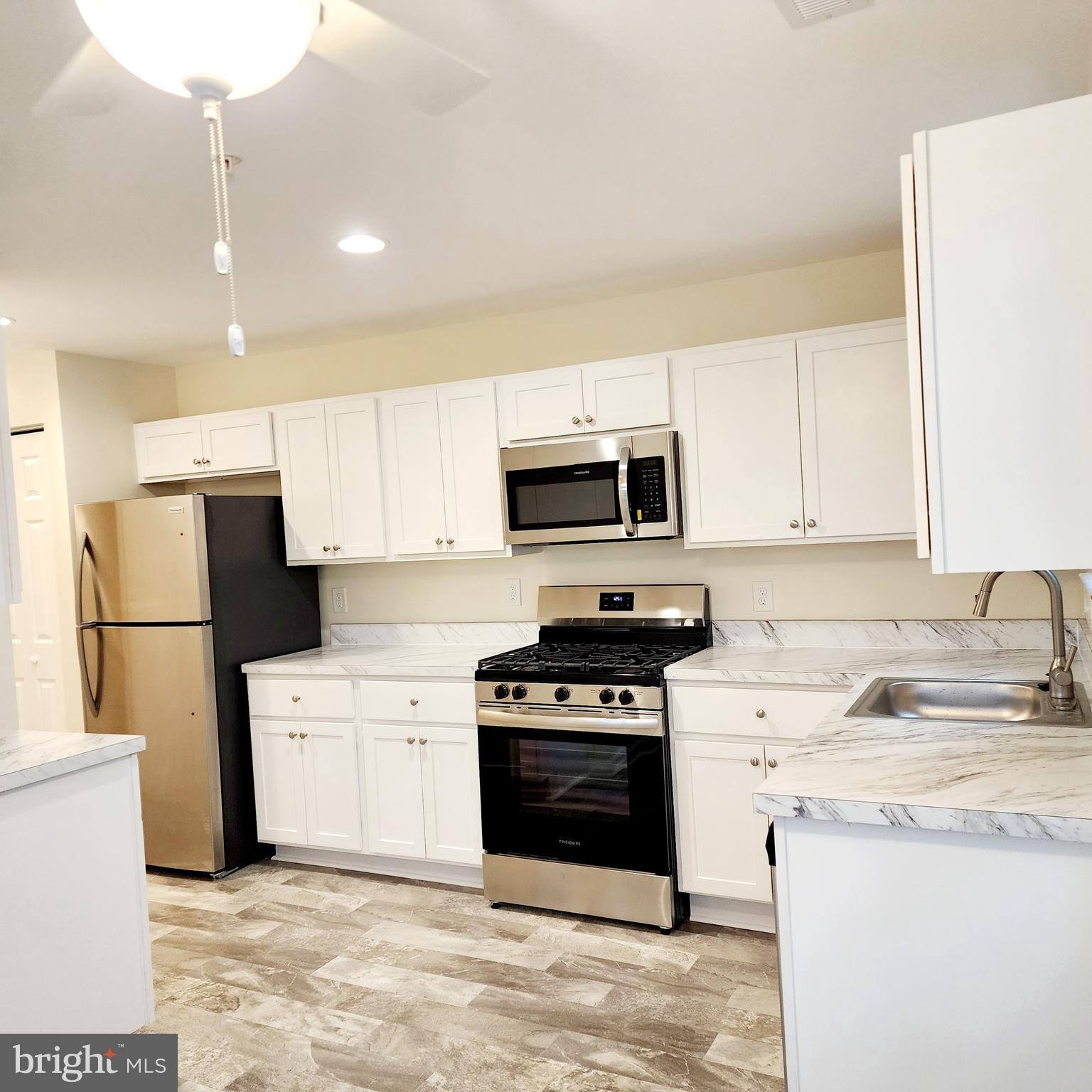 GREENBRIER HILLS - Residential