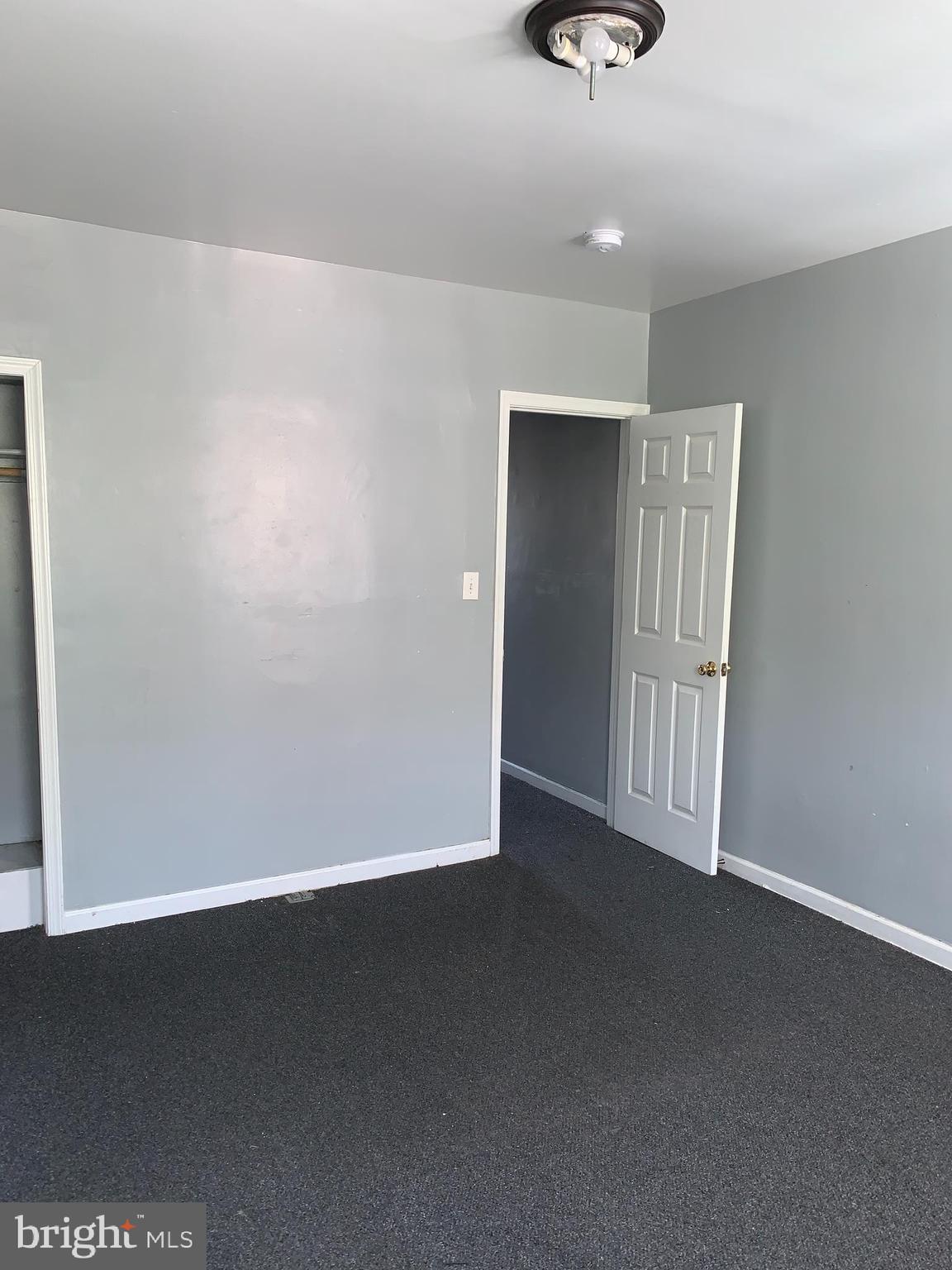 MILL HILL - Residential