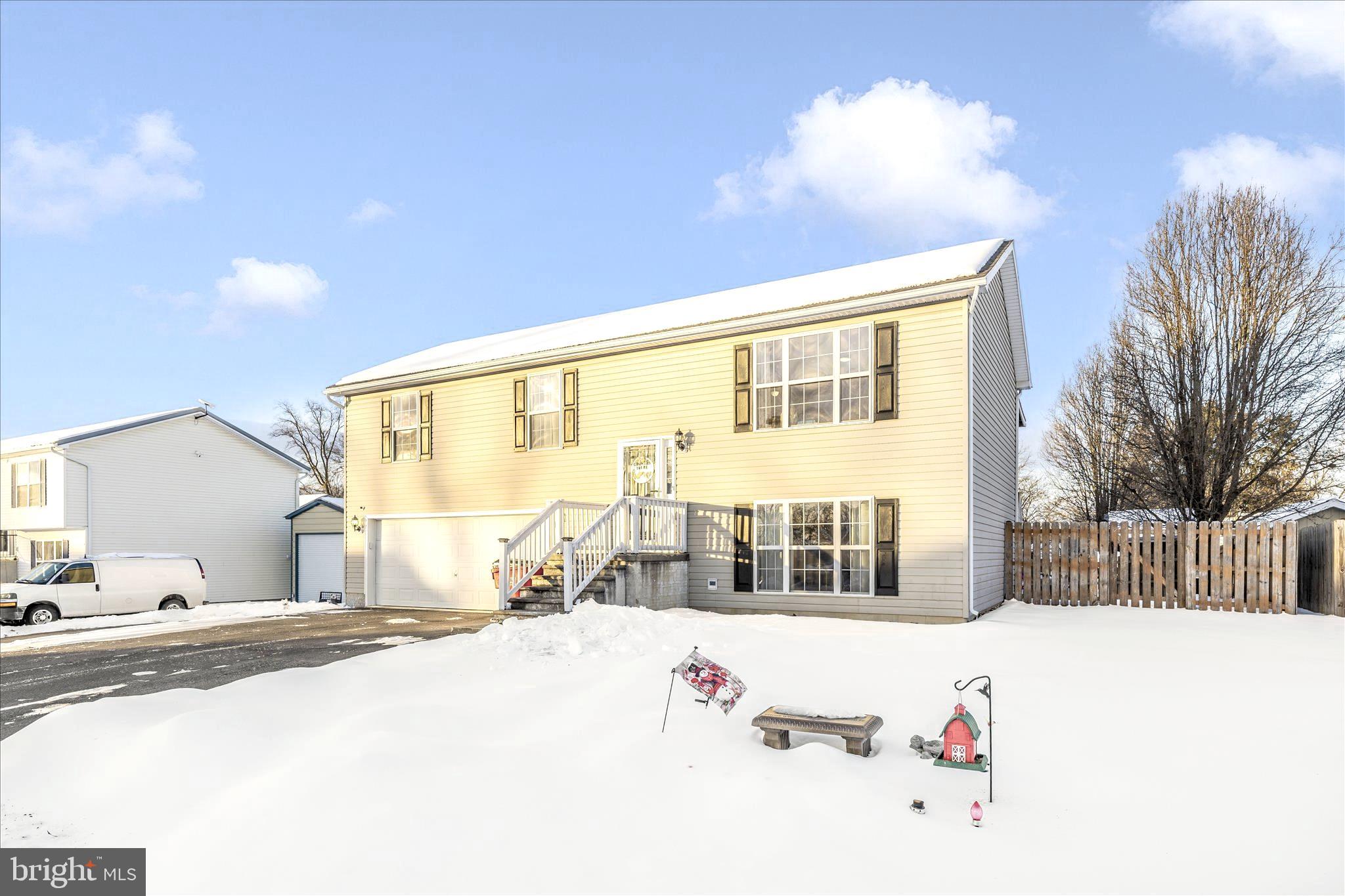 WESTMINISTER HEIGHTS - Residential