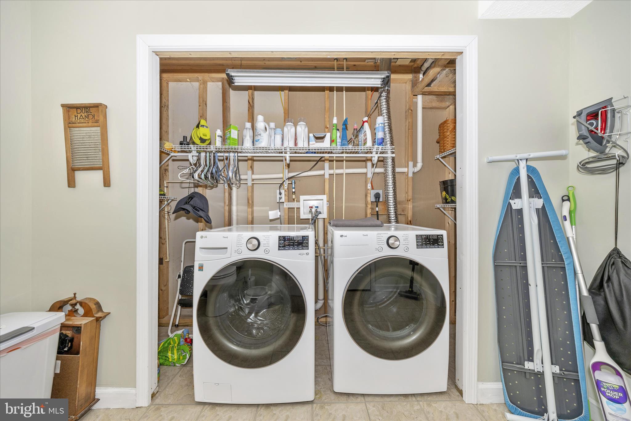 WESTMINISTER HEIGHTS - Residential