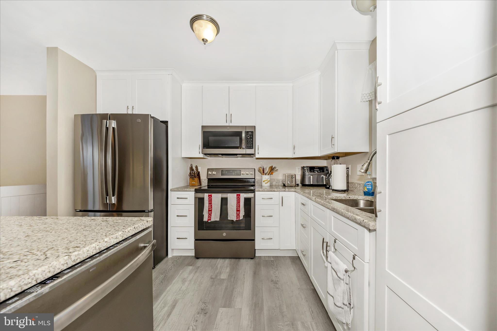 WESTMINISTER HEIGHTS - Residential