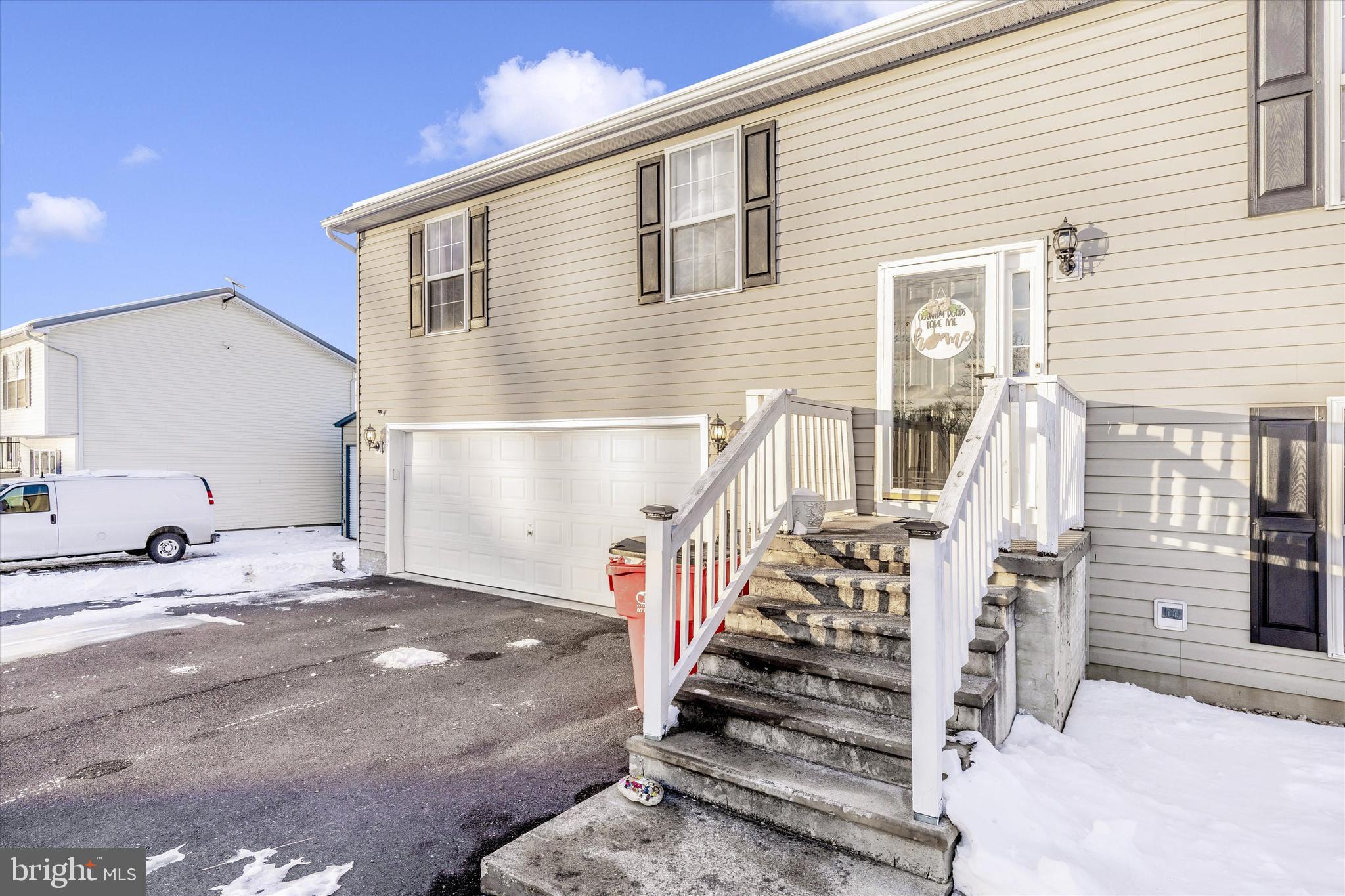 WESTMINISTER HEIGHTS - Residential