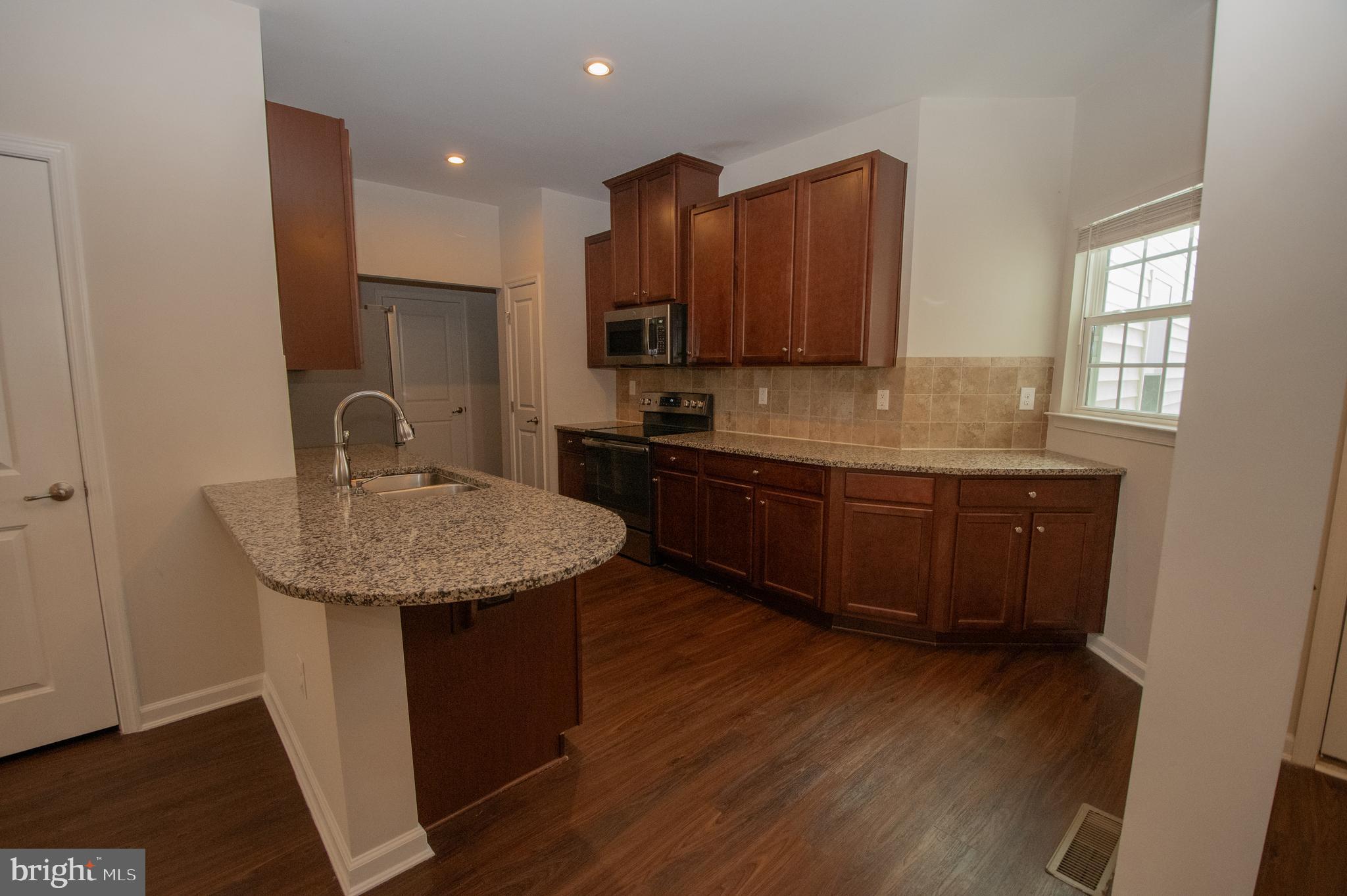 30091 PLANTATION DRIVE B4-5