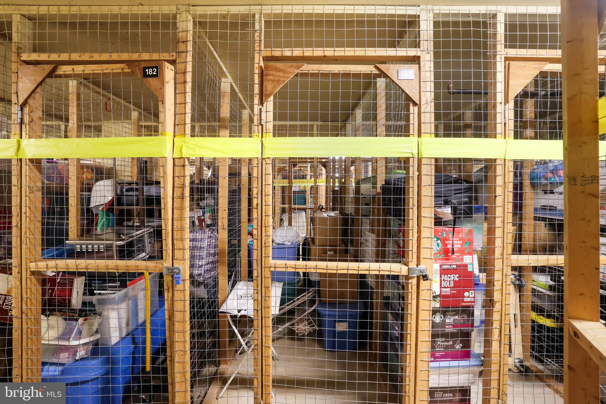 LEISURE WORLD - Residential