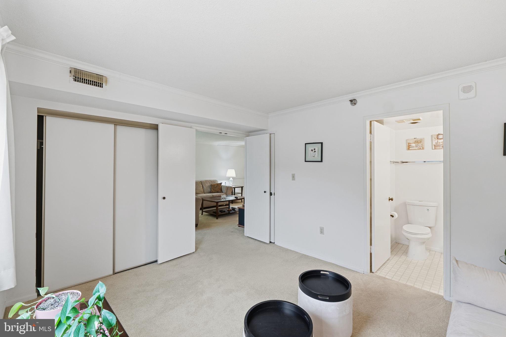 LEISURE WORLD - Residential