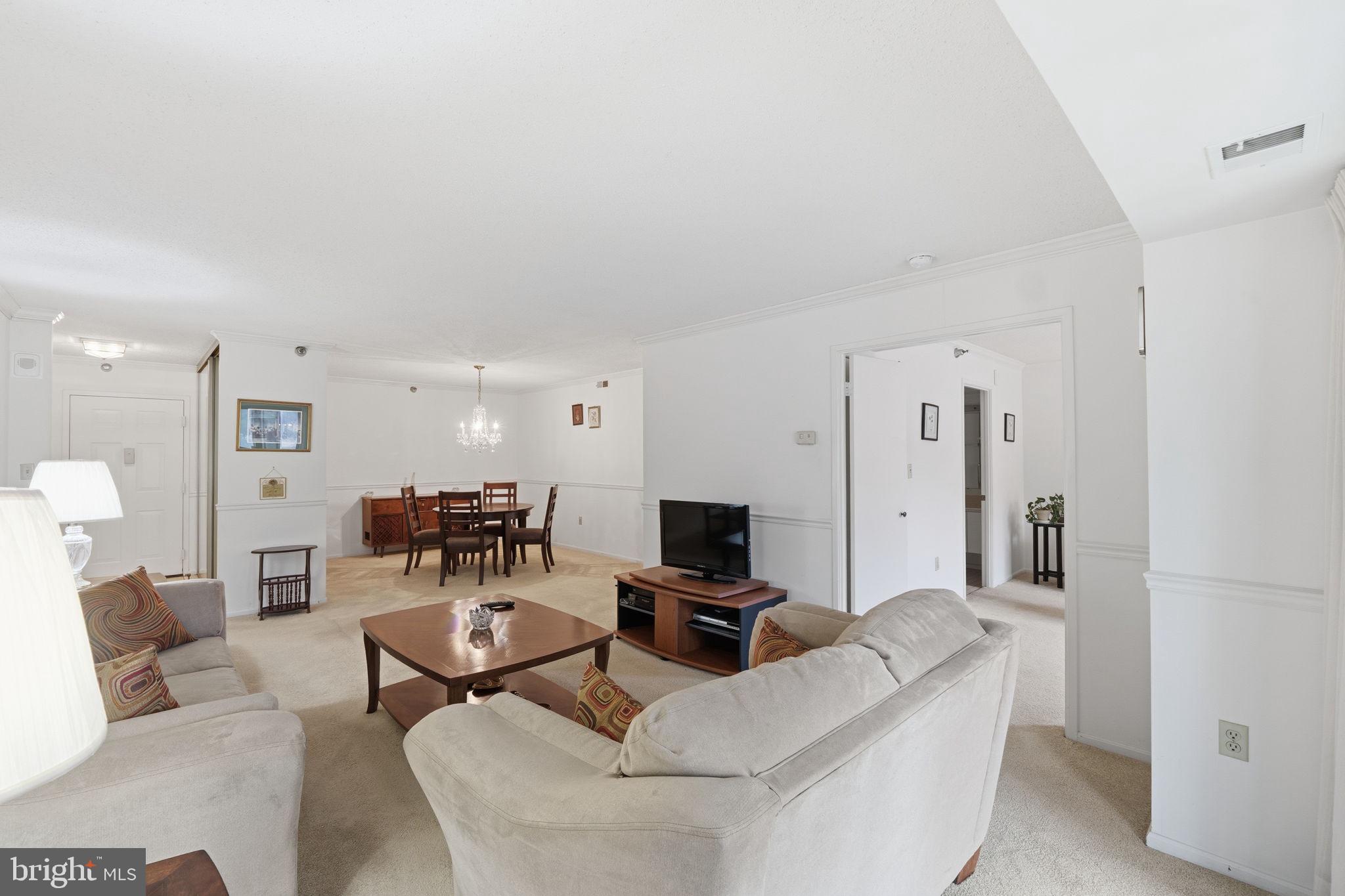 LEISURE WORLD - Residential