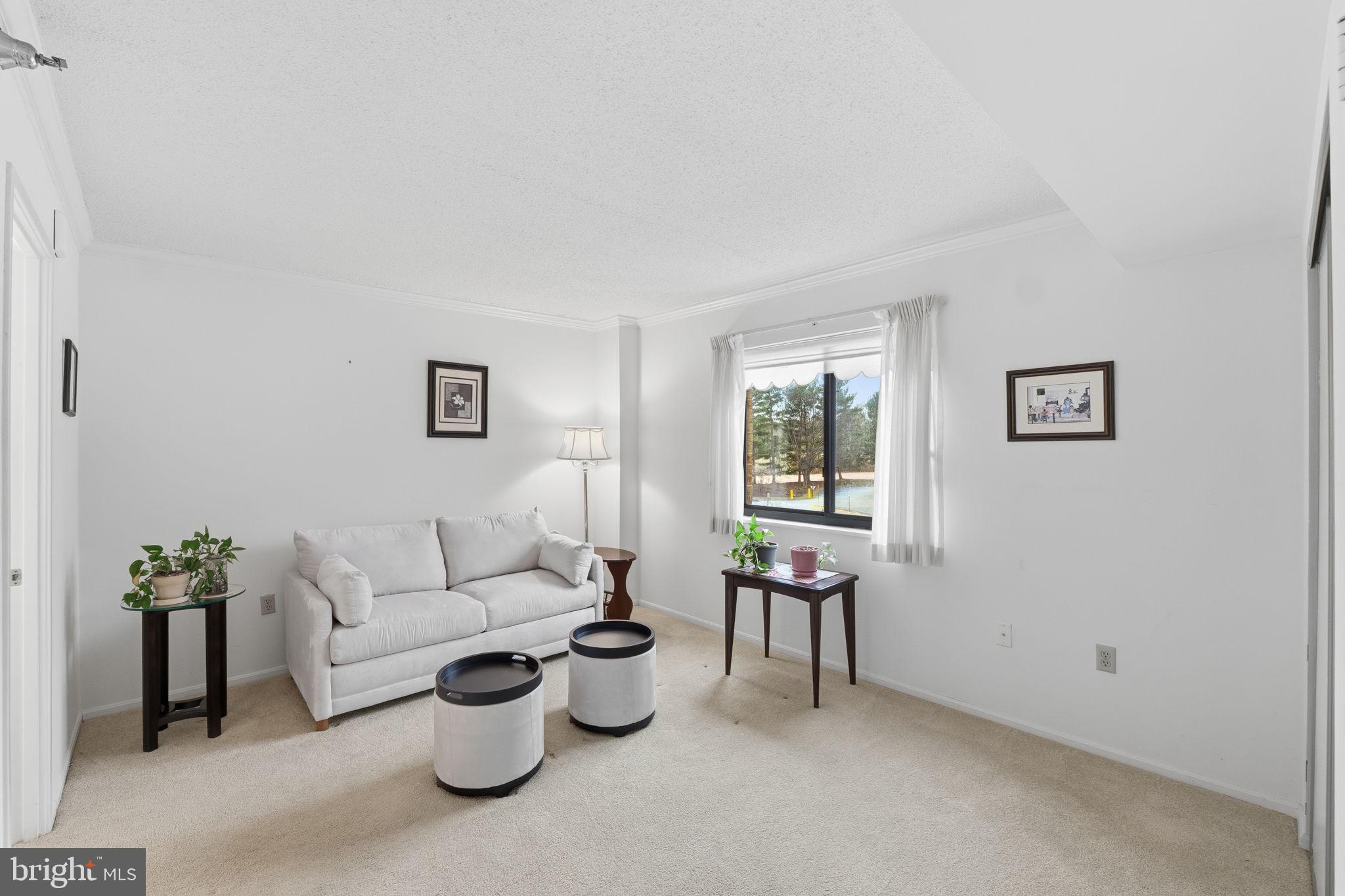 LEISURE WORLD - Residential