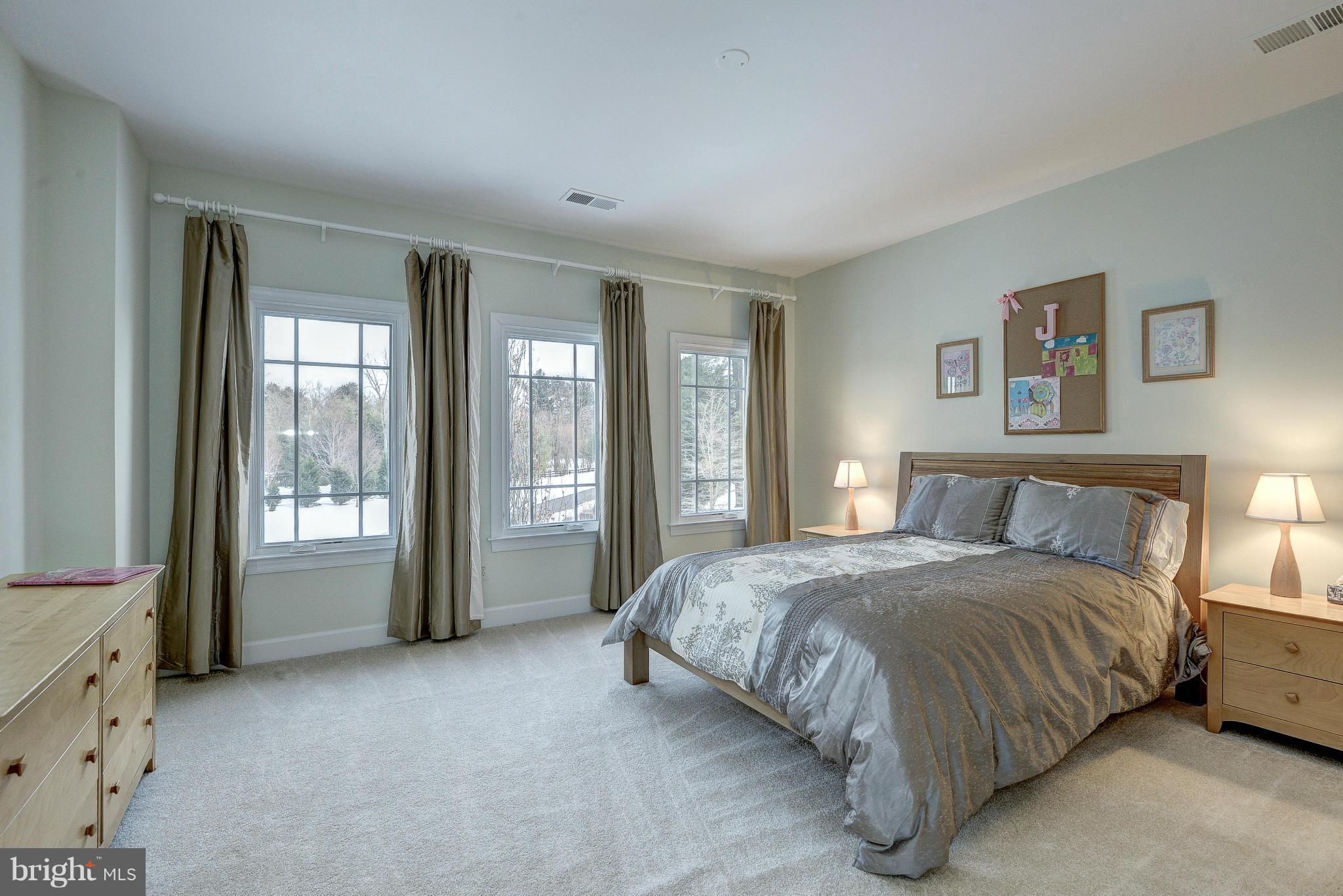 GROVEMONT - Residential