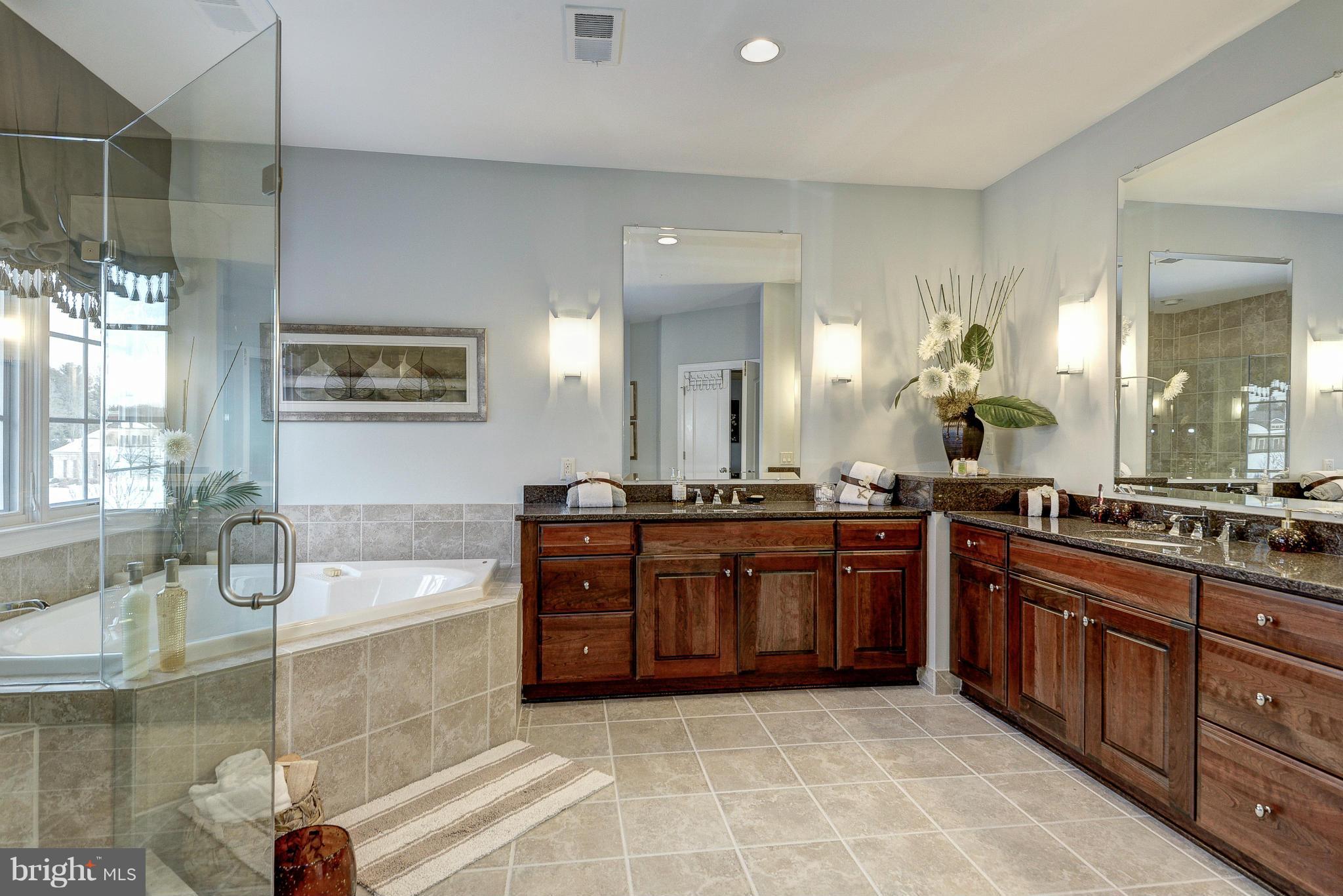 GROVEMONT - Residential