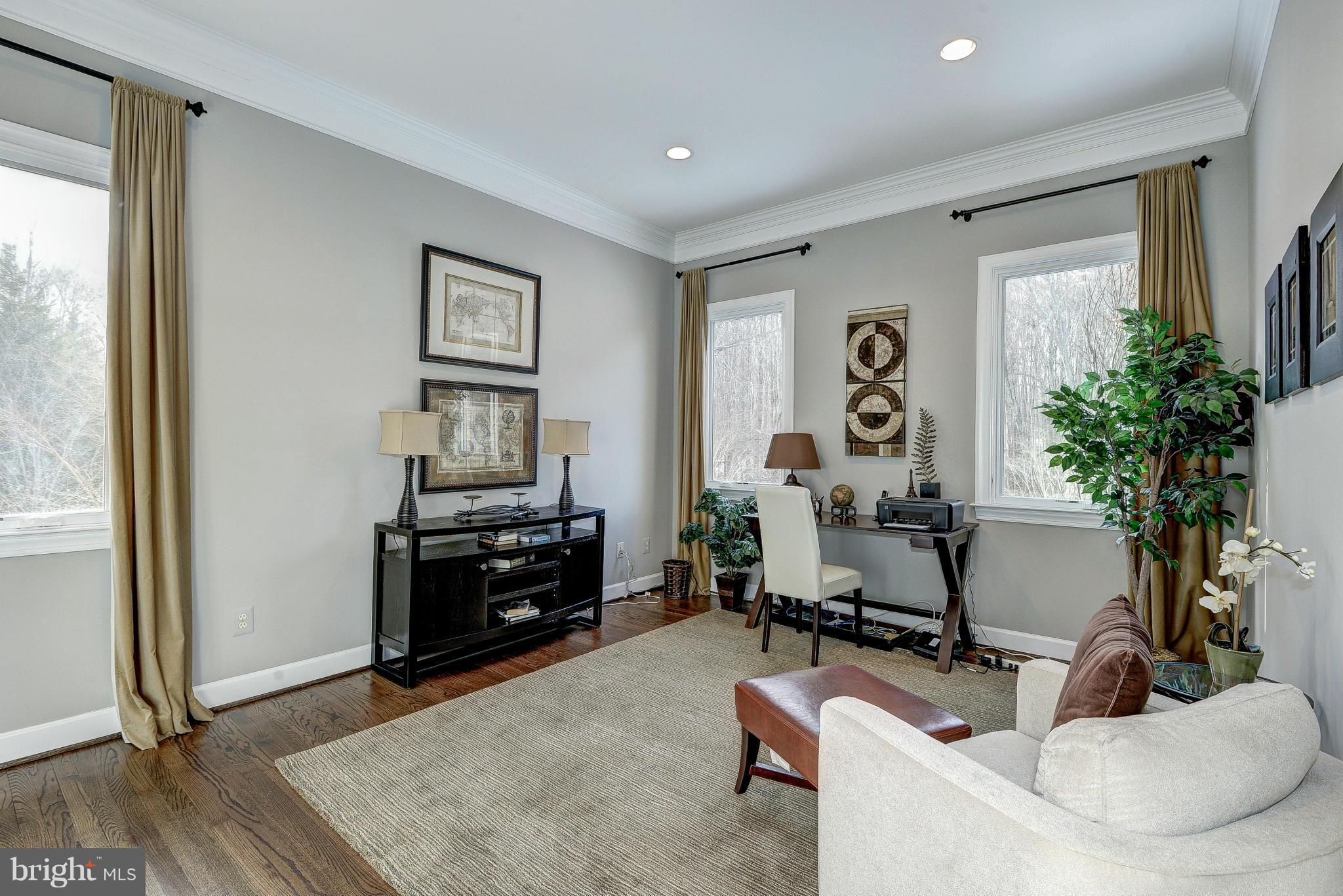 GROVEMONT - Residential