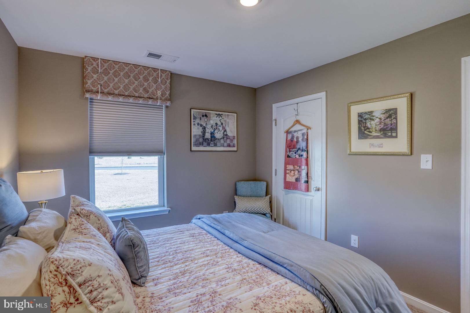 BERGMONT WOODS - Residential