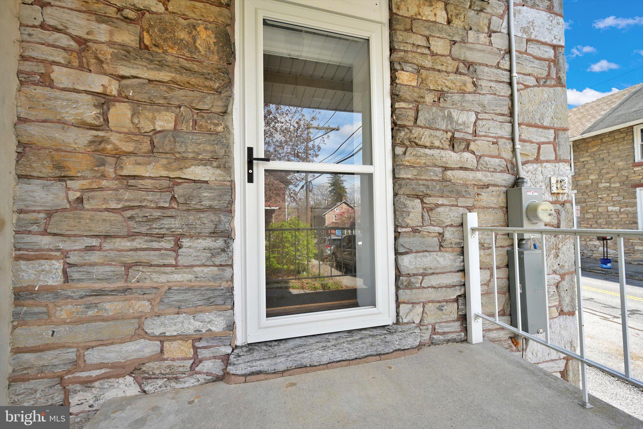 318 BOYD STREET
