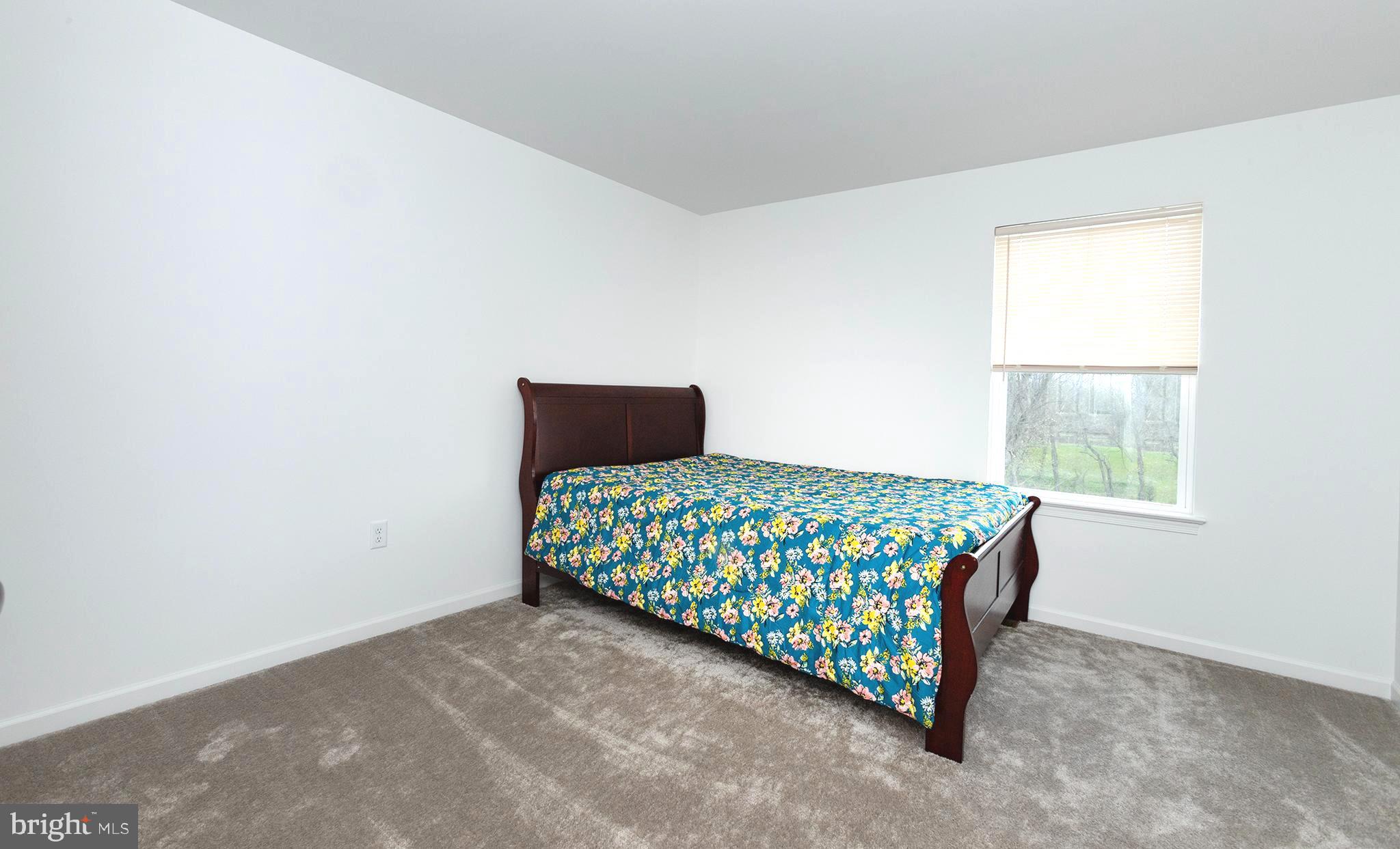 MEADOWBROOK FARMS - Residential