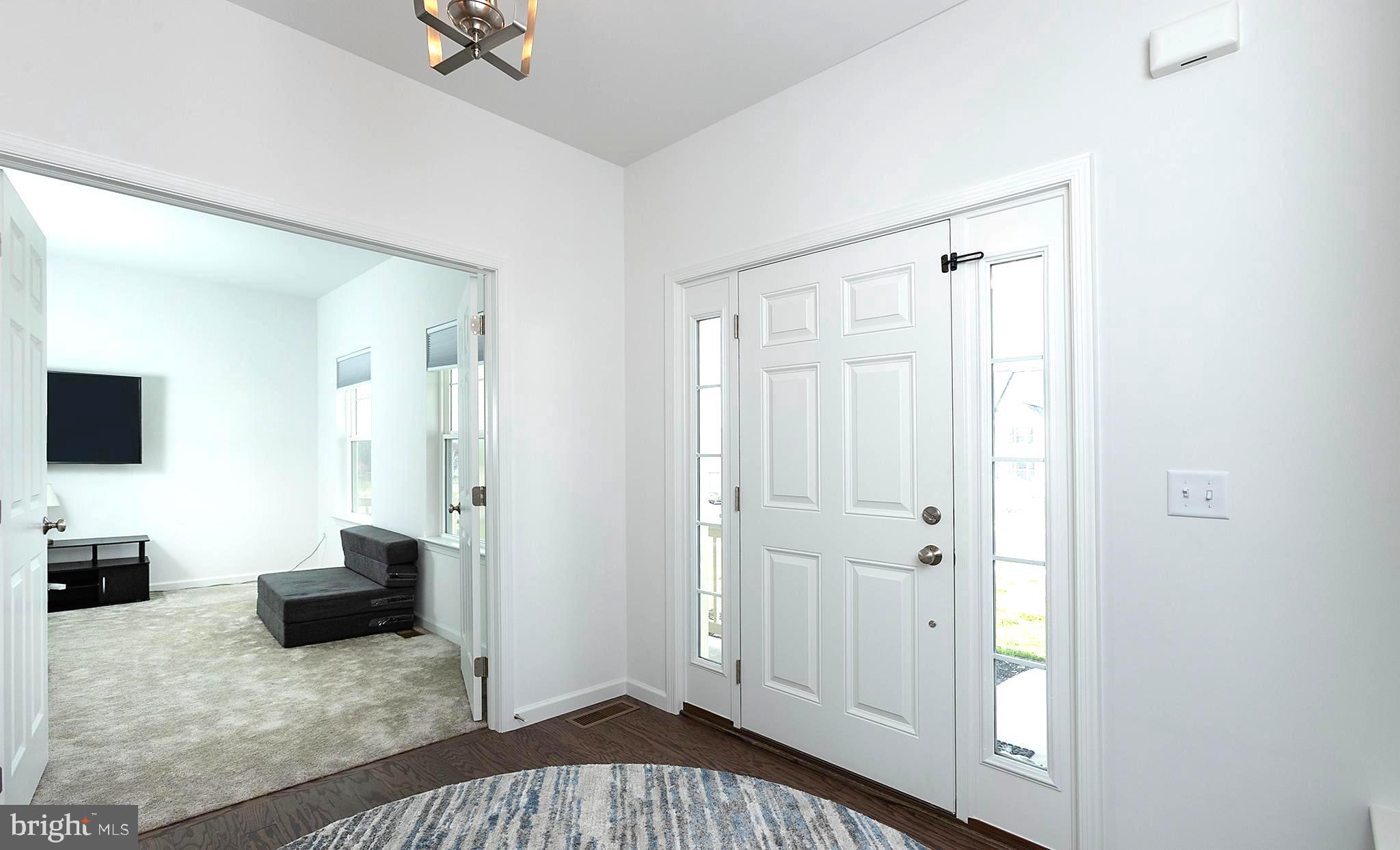 MEADOWBROOK FARMS - Residential