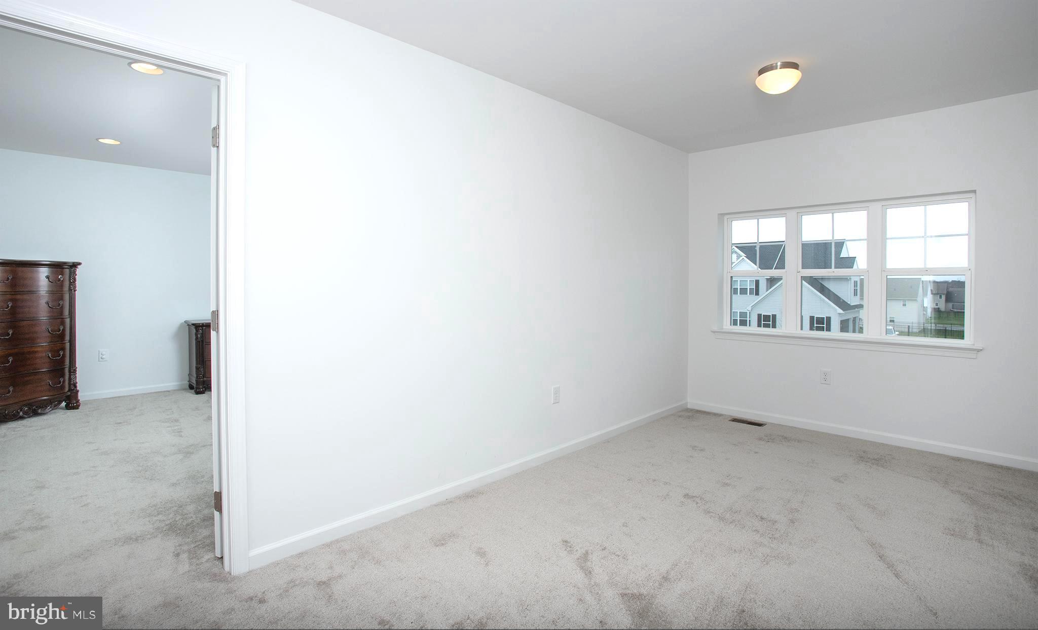 MEADOWBROOK FARMS - Residential