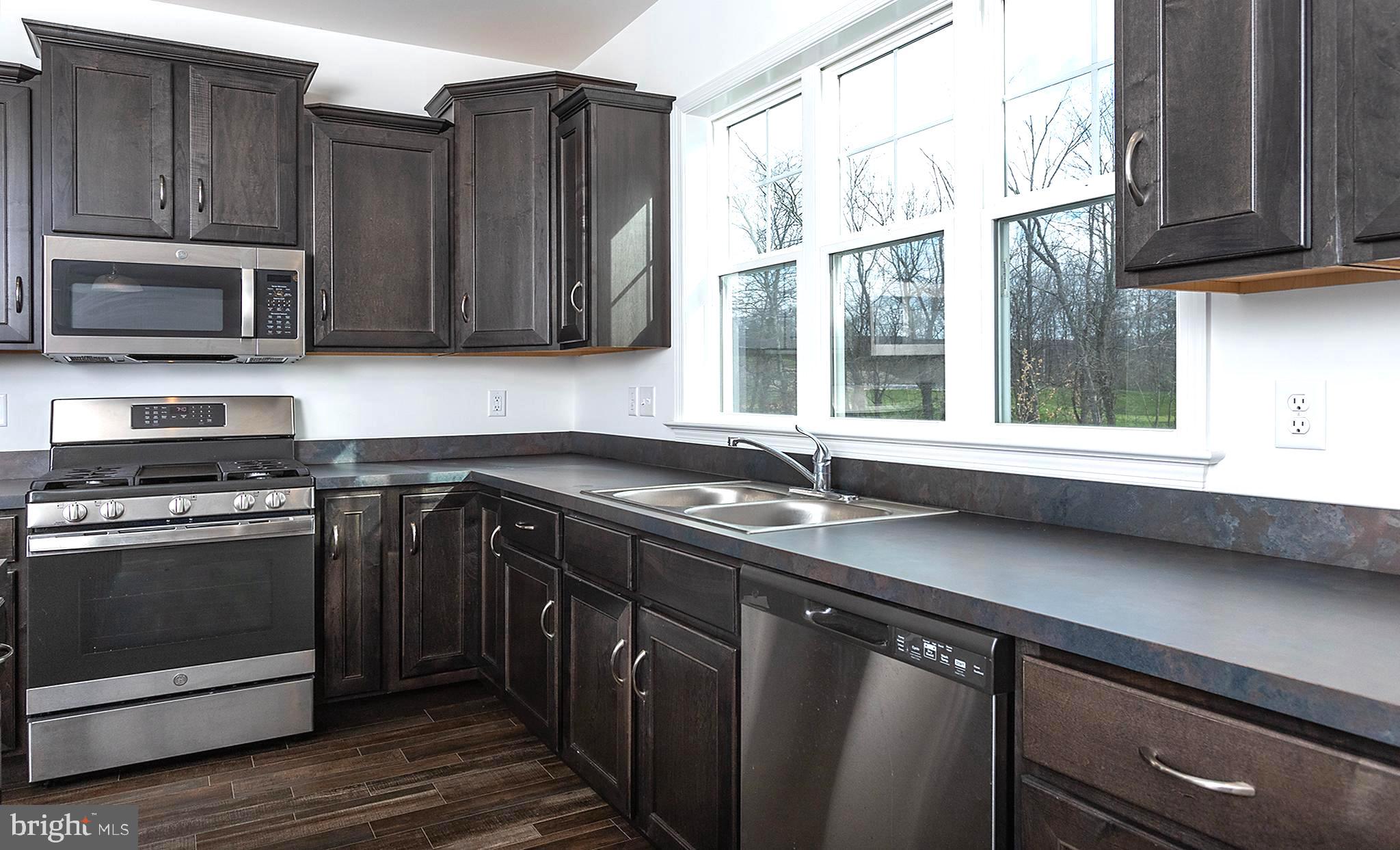 MEADOWBROOK FARMS - Residential