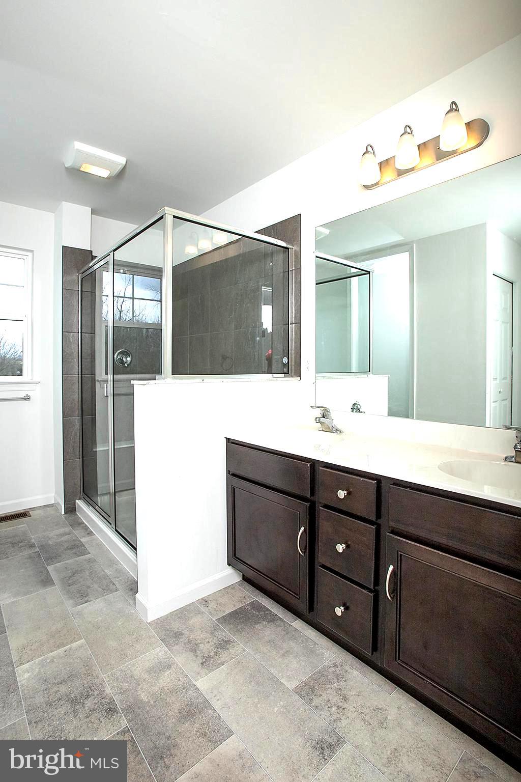 MEADOWBROOK FARMS - Residential