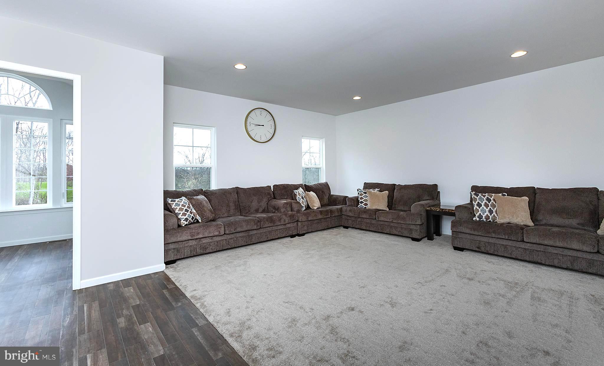 MEADOWBROOK FARMS - Residential