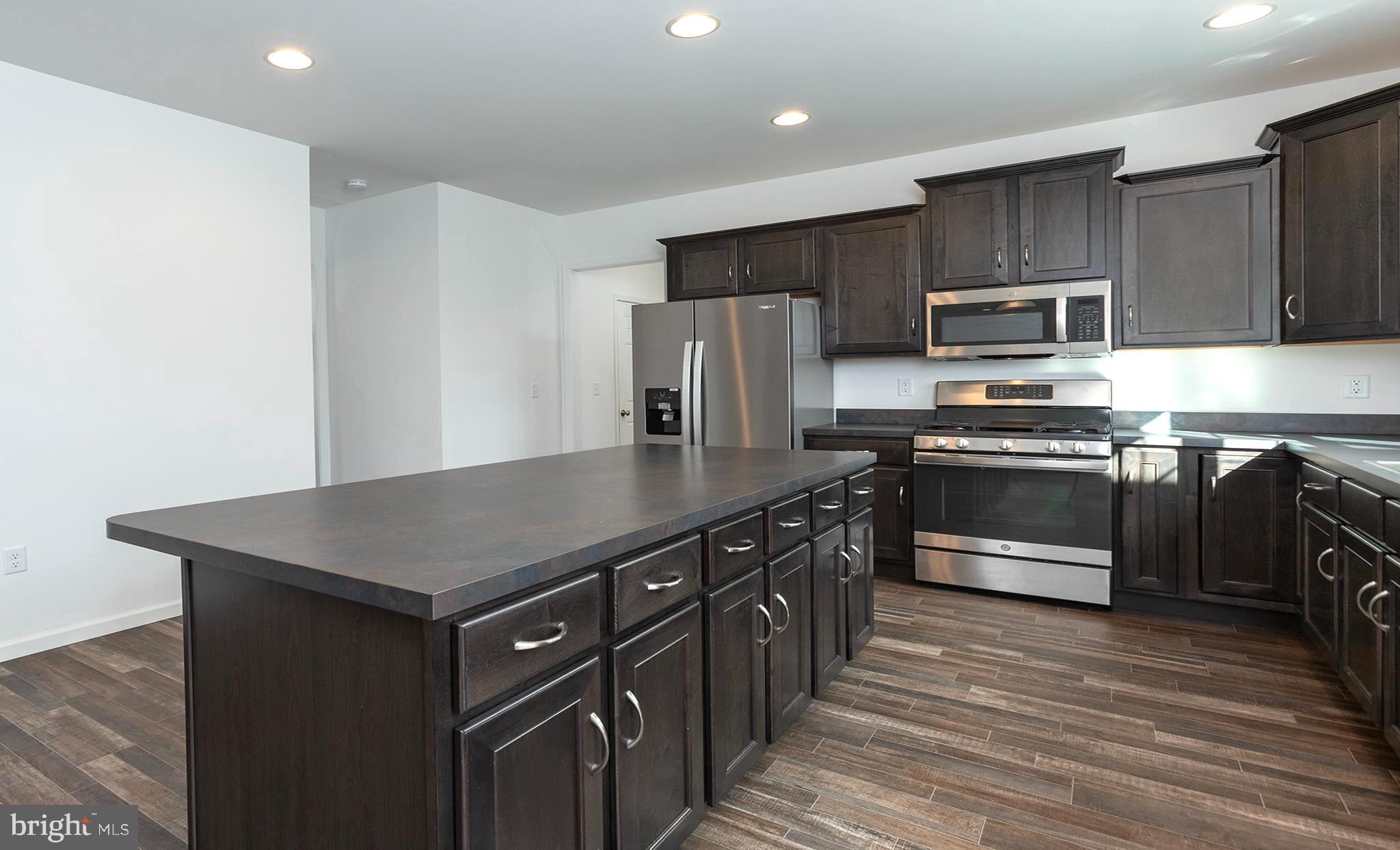 MEADOWBROOK FARMS - Residential