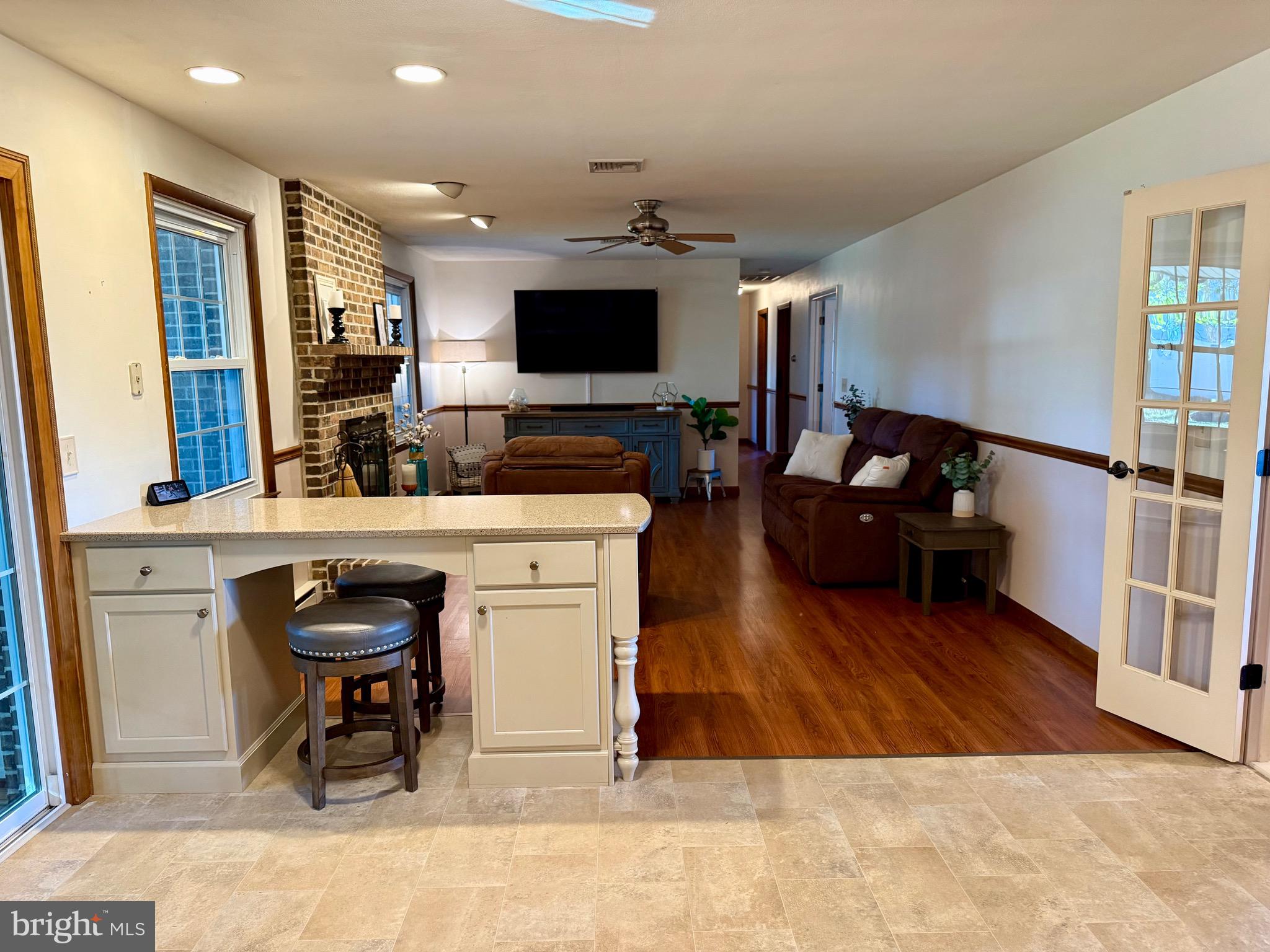 KENDOR SUMMIT - Residential