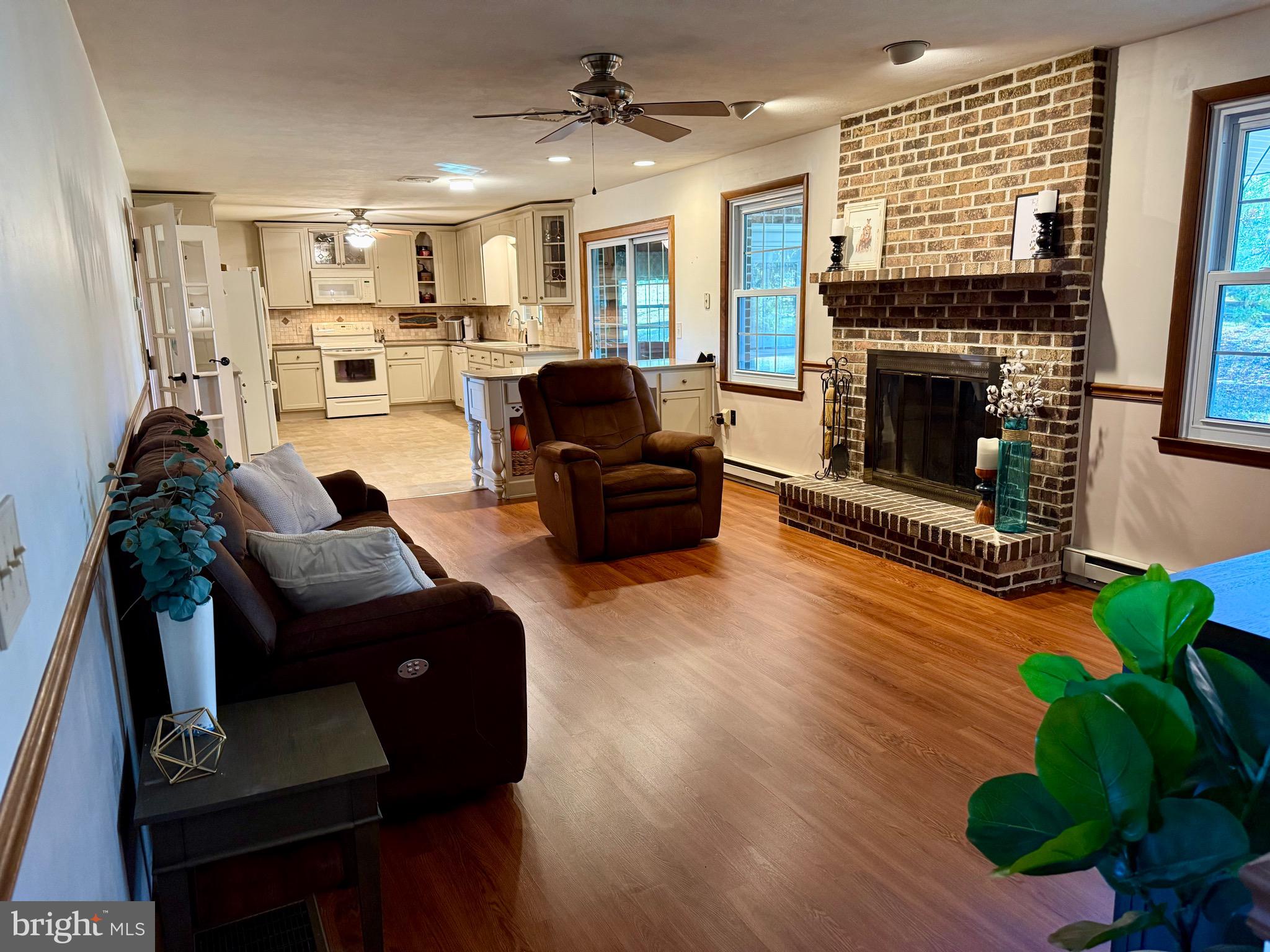 KENDOR SUMMIT - Residential