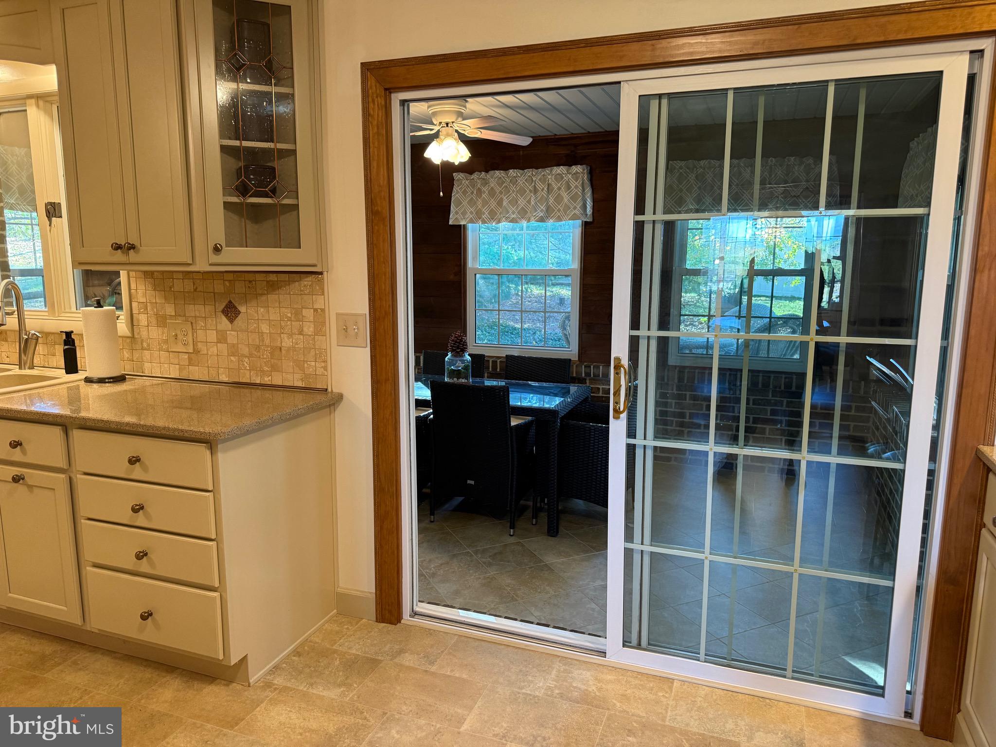 KENDOR SUMMIT - Residential